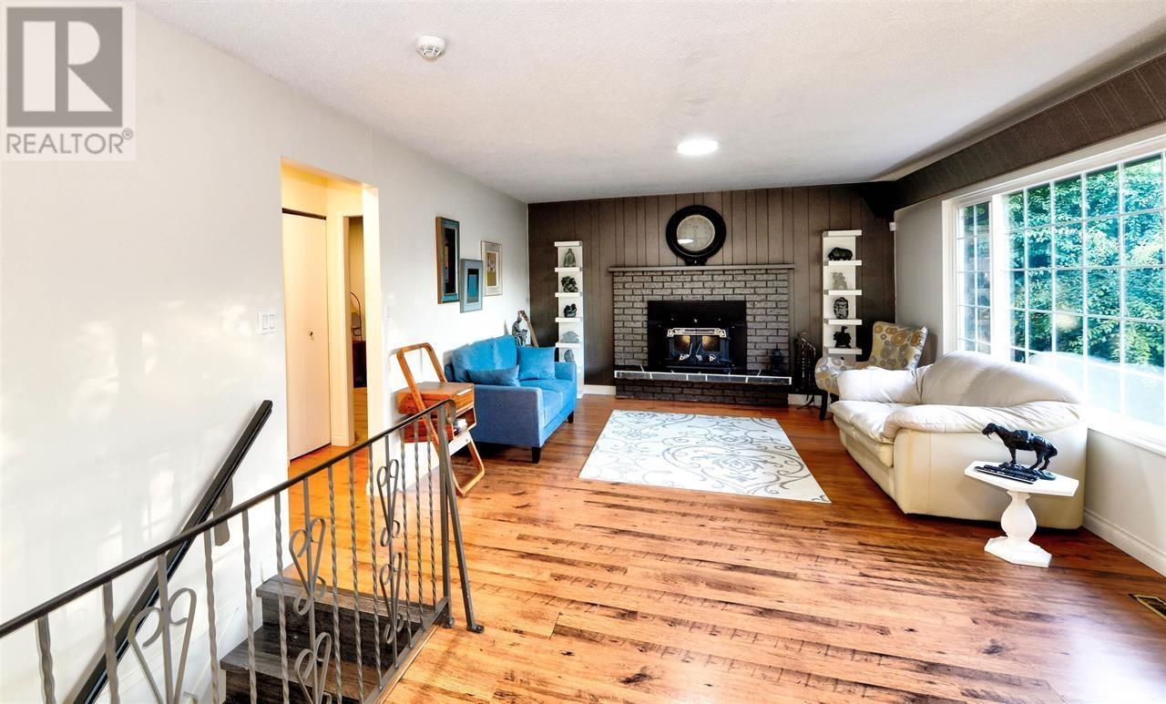 12311 227 Street, Maple Ridge, British Columbia  V2X 6J9 - Photo 2 - R2978894