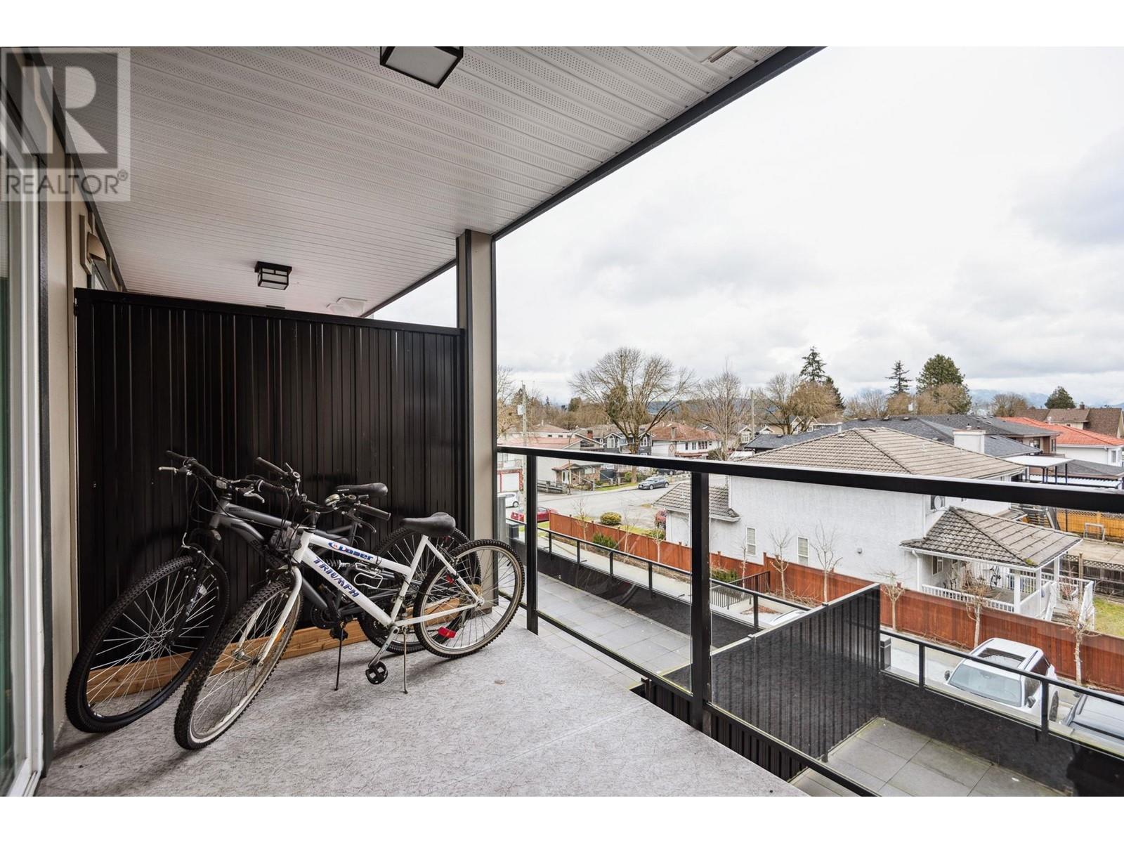 304 7908 15th Avenue, Burnaby, British Columbia  V3N 0G6 - Photo 20 - R2979686