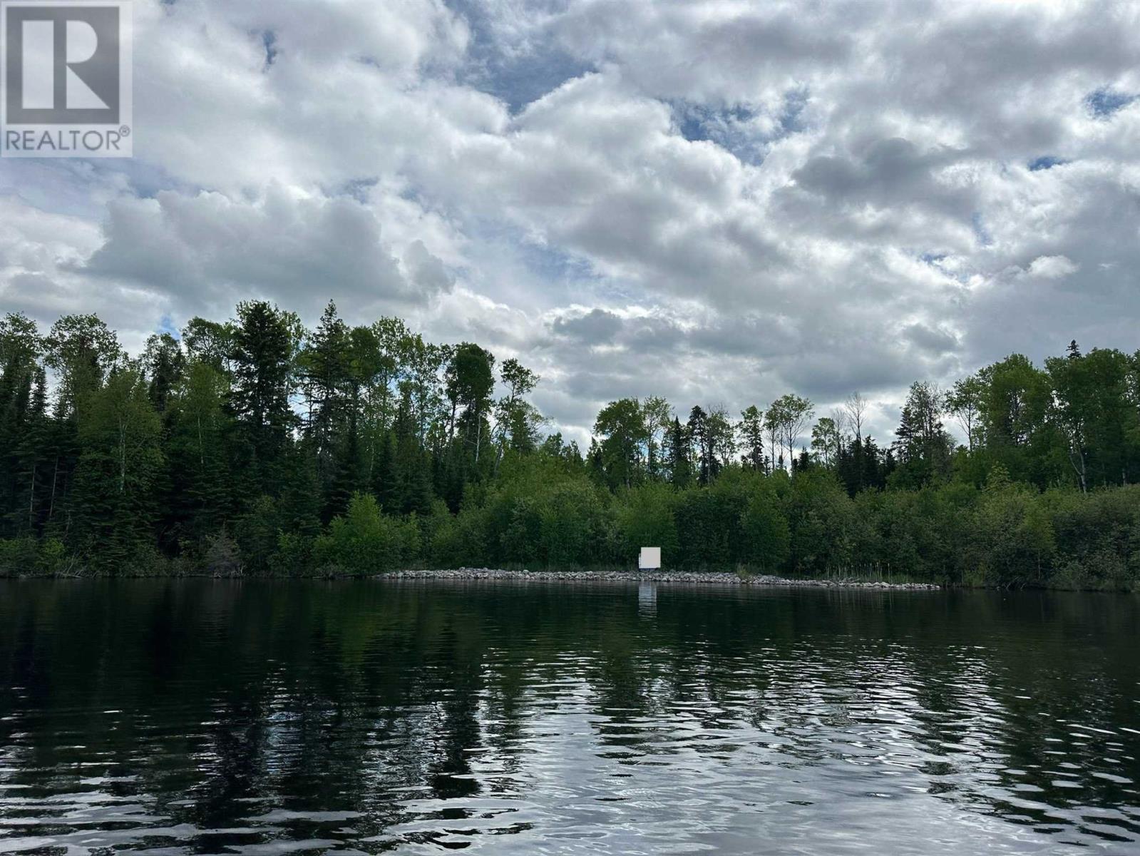 200 St. Pauls BAY, Red Lake, Ontario