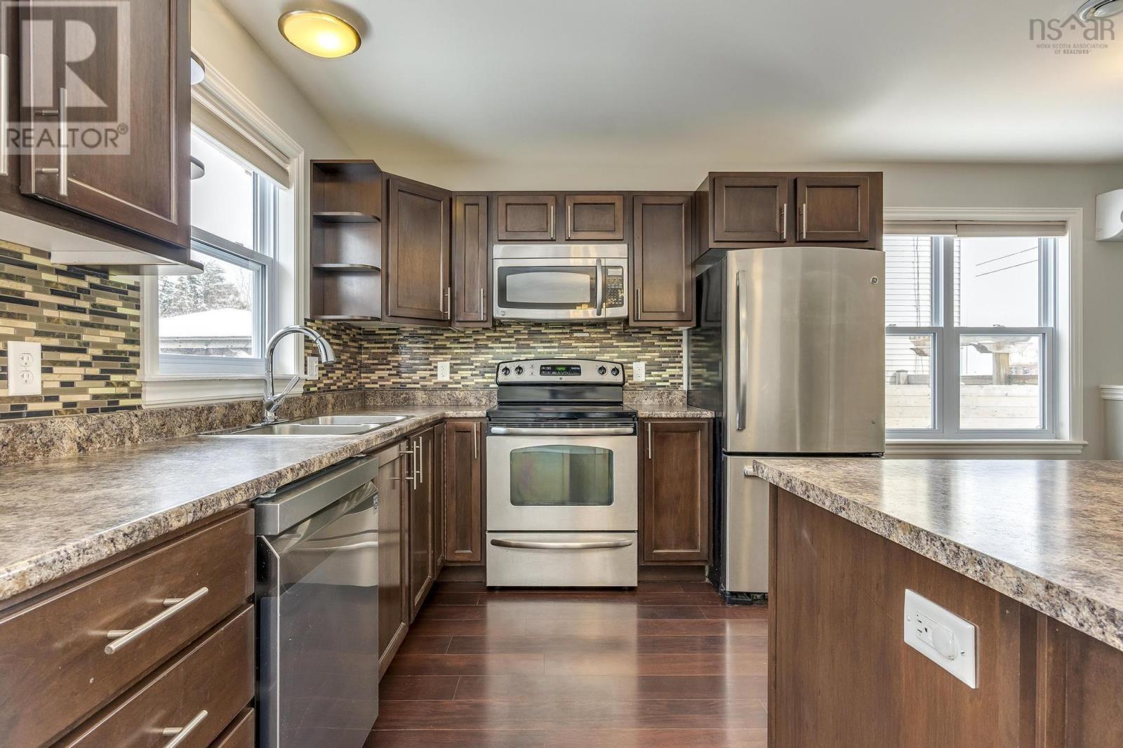 39 Lier Ridge, Halifax, Nova Scotia  B3P 0C6 - Photo 10 - 202505273