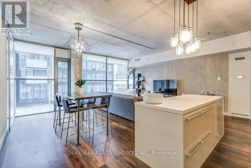 410 - 25 Oxley Street, Toronto, Ontario  M5V 2J5 - Photo 7 - C12028575