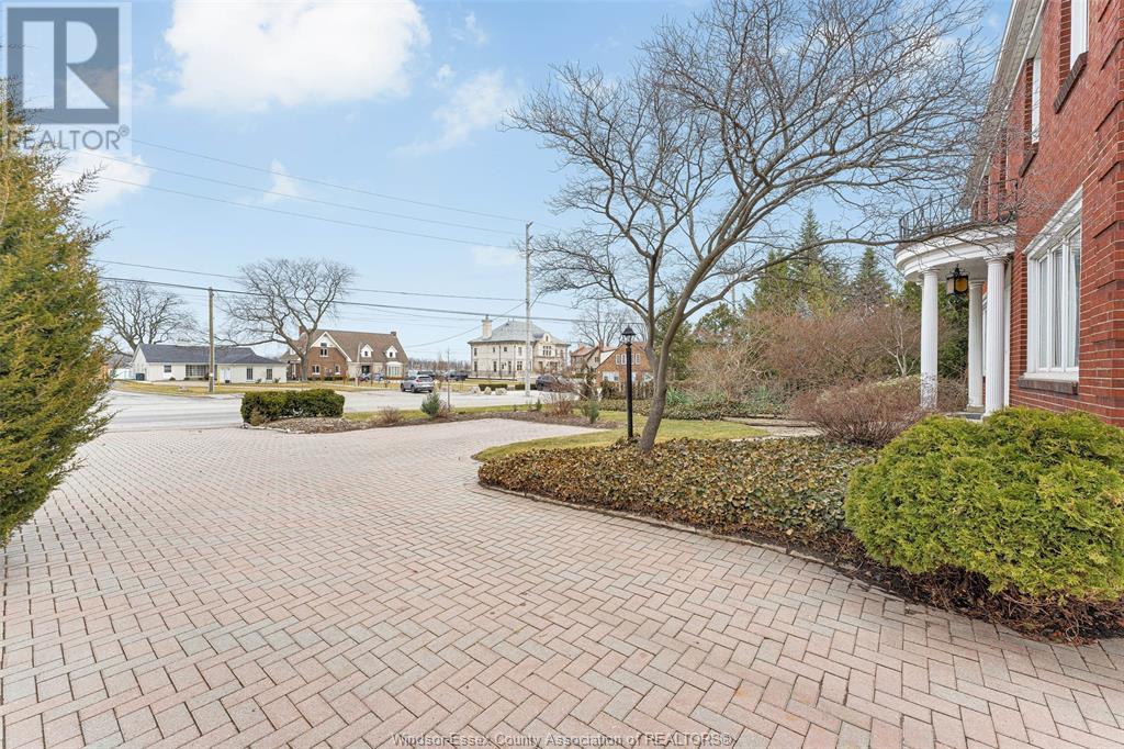 Property at 5765 RIVERSIDE DRIVE East image 5