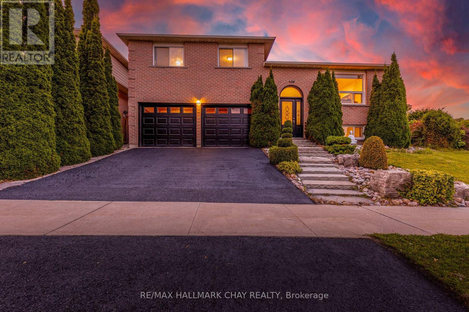 Property at 216 COLBORNE STREET image 1