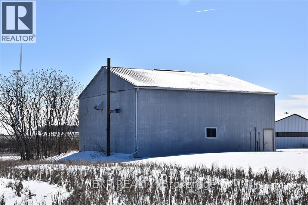 15686 Muirkirk Line, Chatham-Kent, Ontario  N0L 1X0 - Photo 8 - X12028526