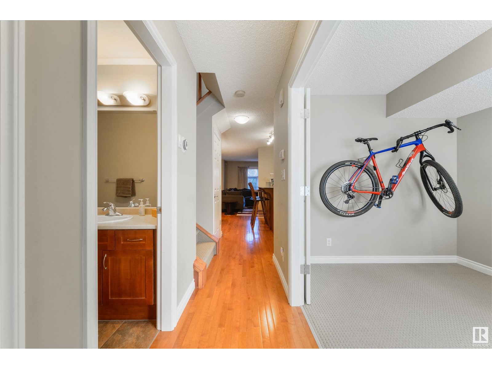 Property at 3 9026 Jasper Ave AV NW image 4