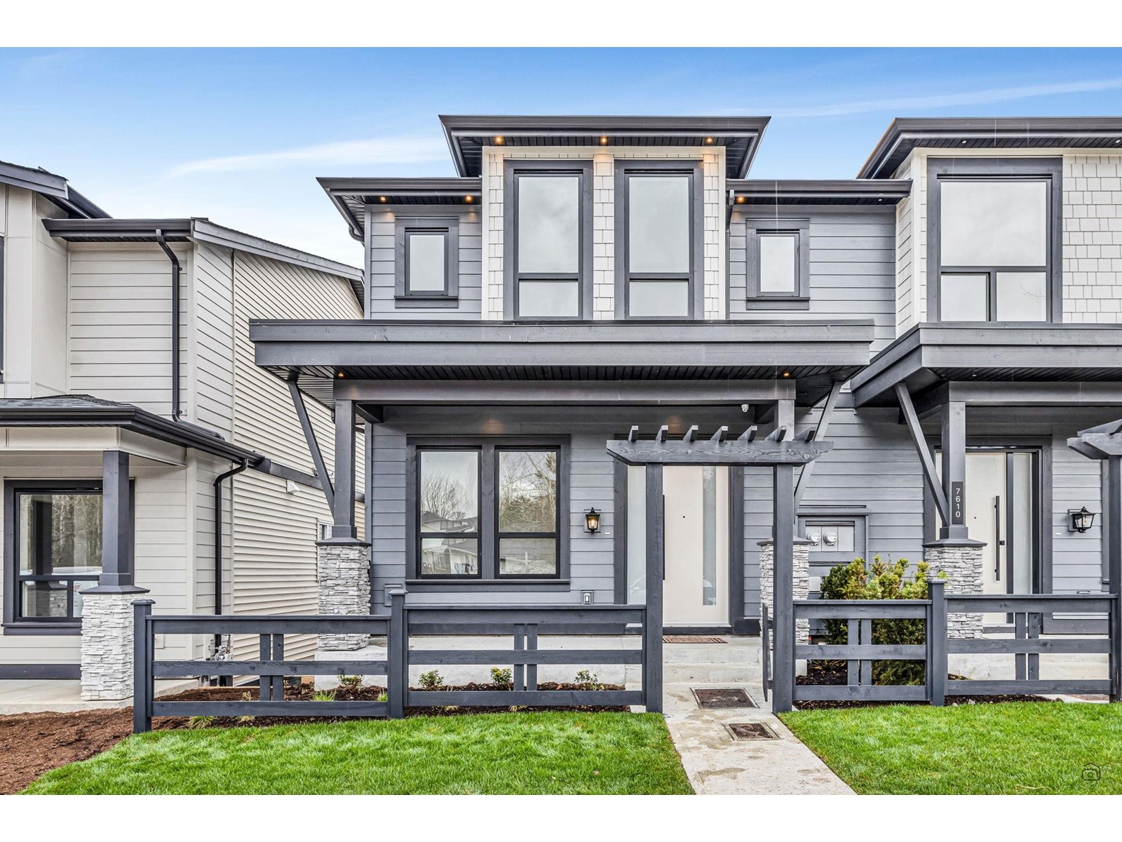 Property at 7614 196 STREET image 3