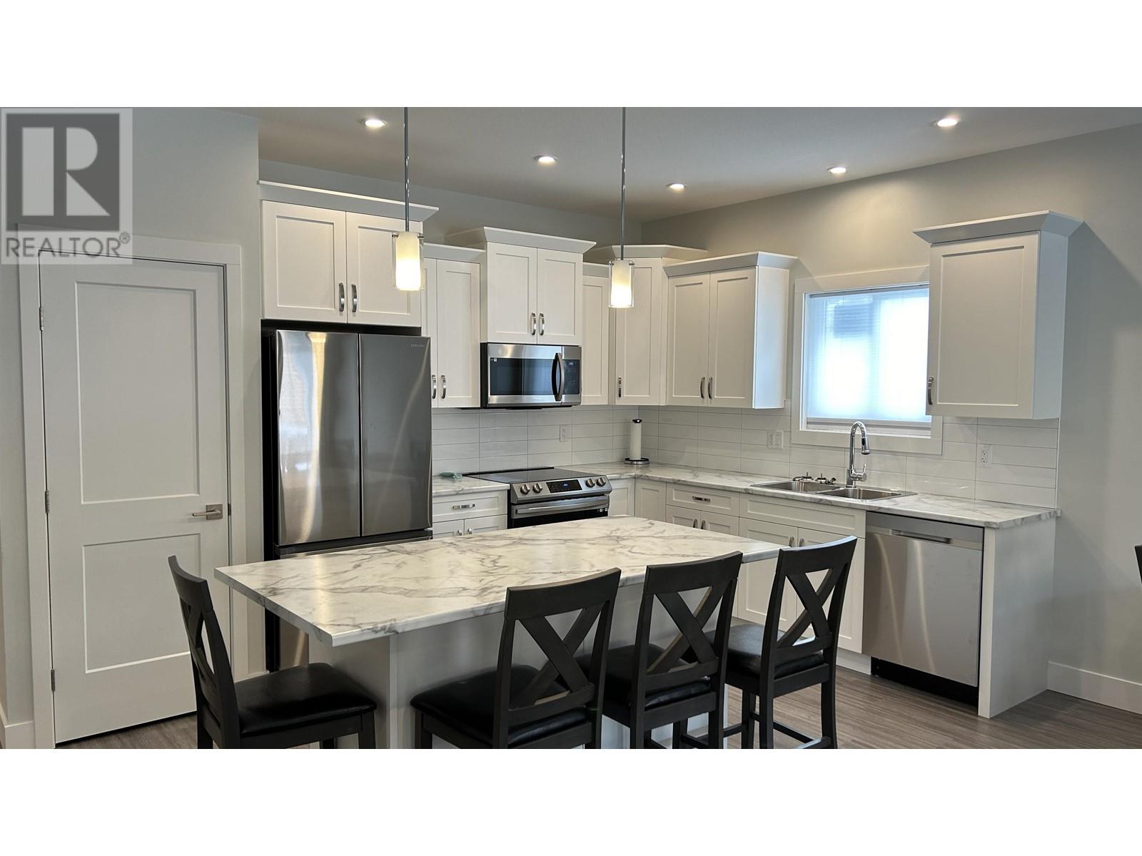Property at 12 105 FOREST RIDGE ROAD image 3