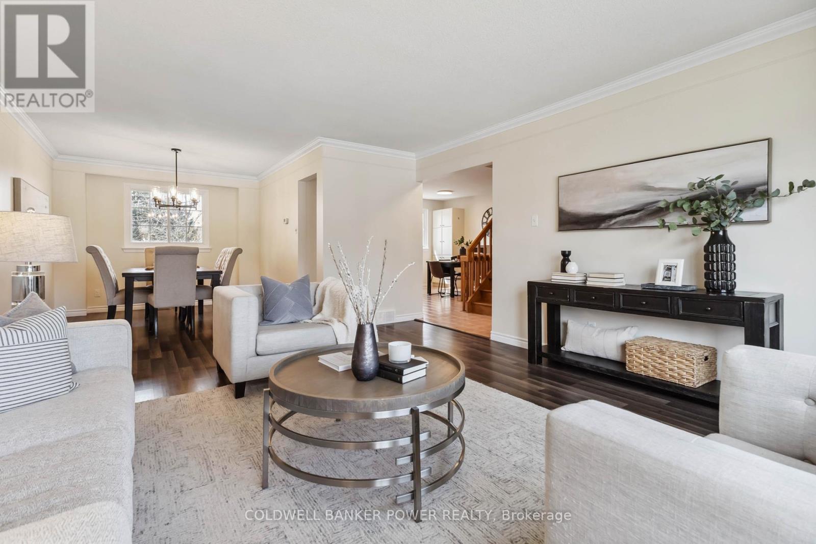 Photo 10 of 47 for 27 Runnymede Crescent