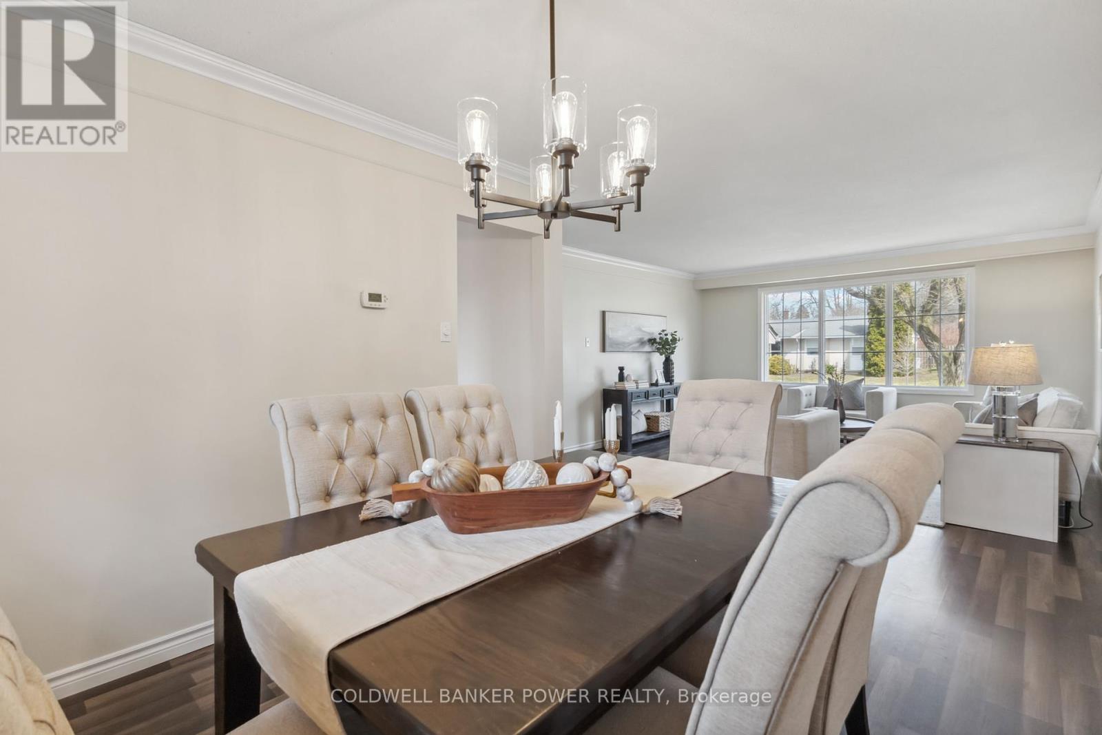 Photo 15 of 47 for 27 Runnymede Crescent
