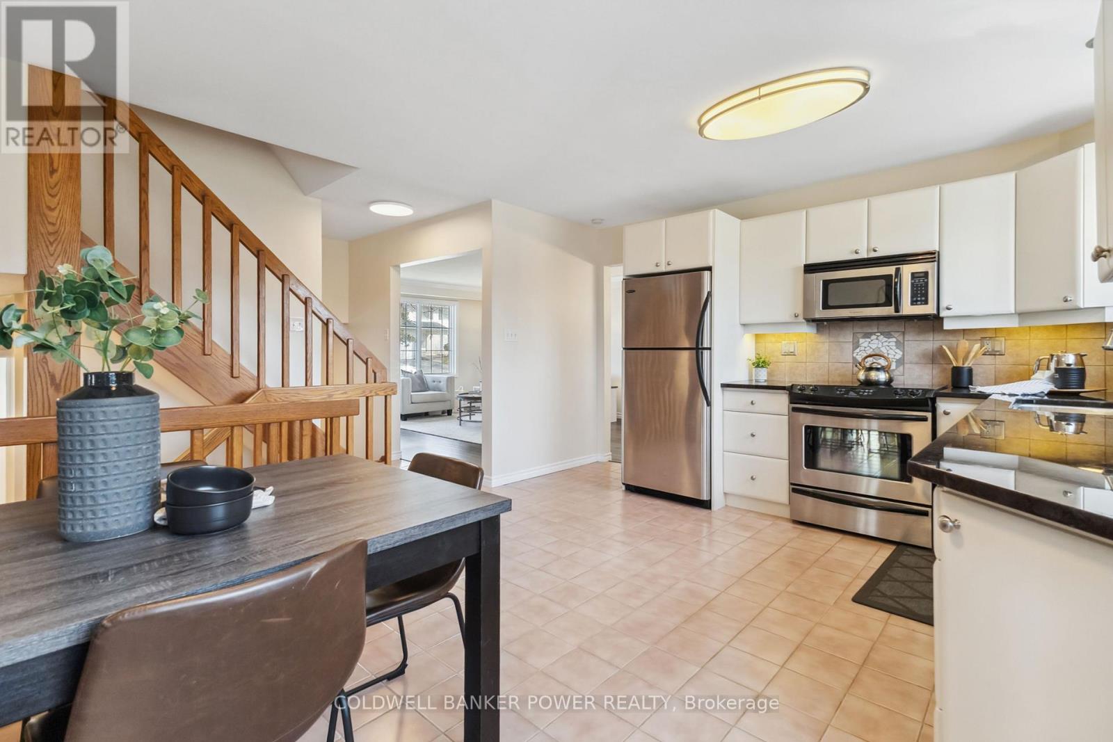 Photo 17 of 47 for 27 Runnymede Crescent
