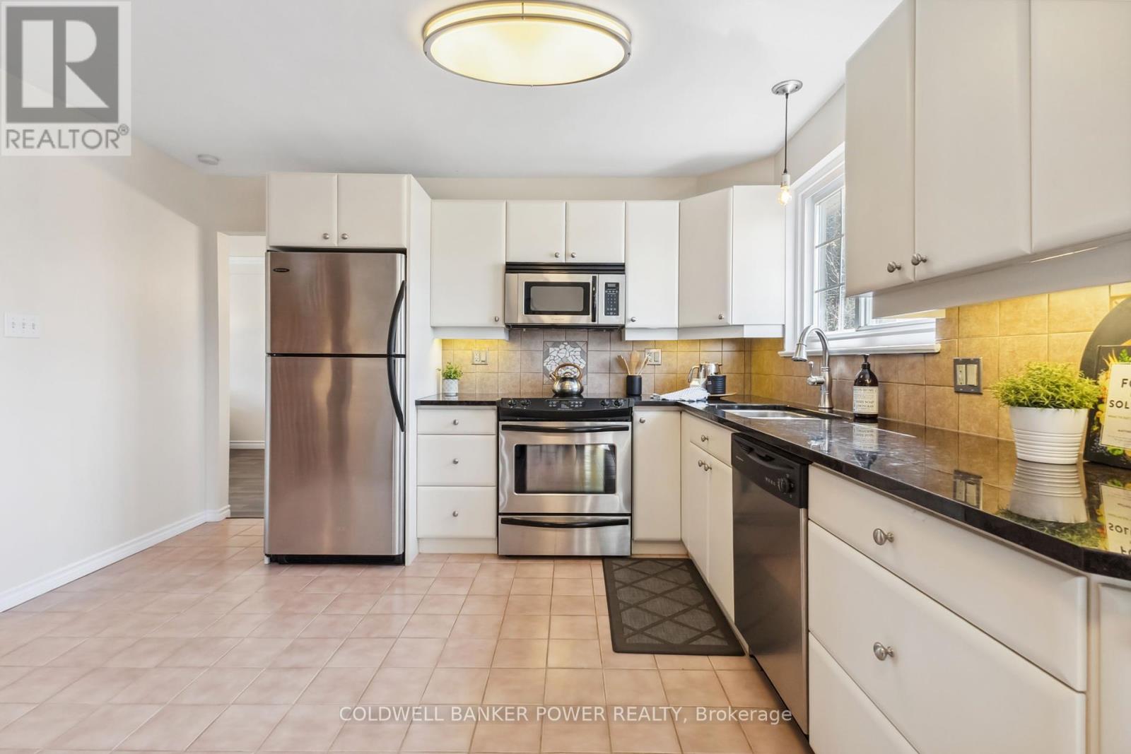 Photo 19 of 47 for 27 Runnymede Crescent