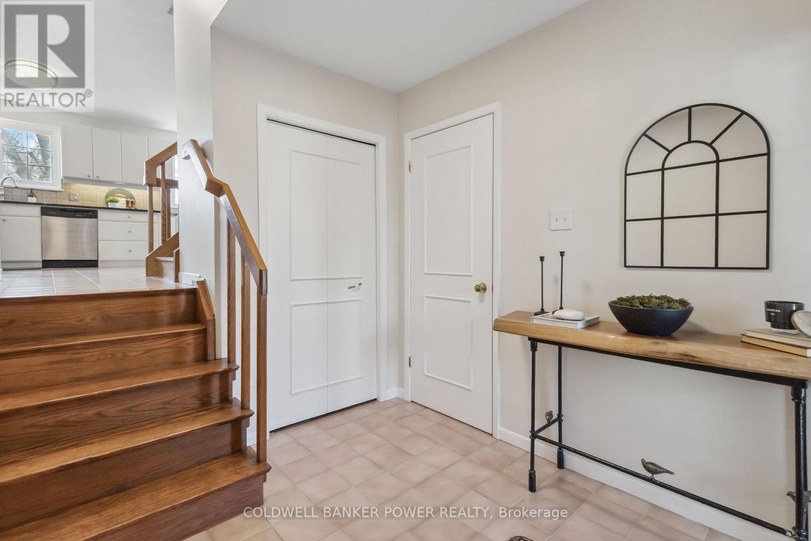 Photo 7 of 47 for 27 Runnymede Crescent