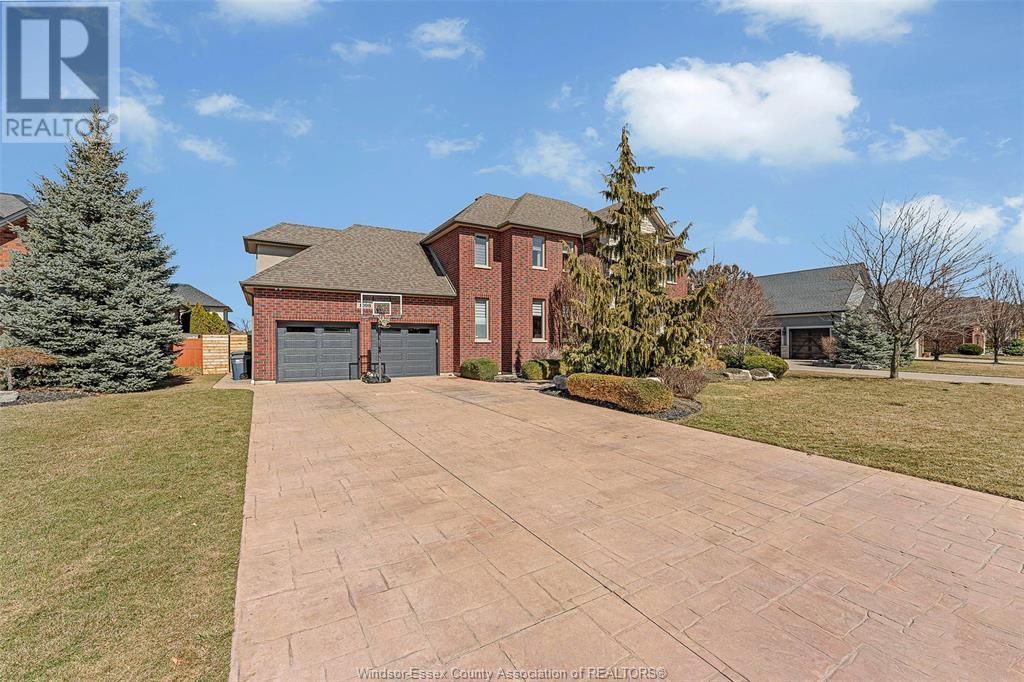 Property at 1098 REGENCY CRESCENT image 3