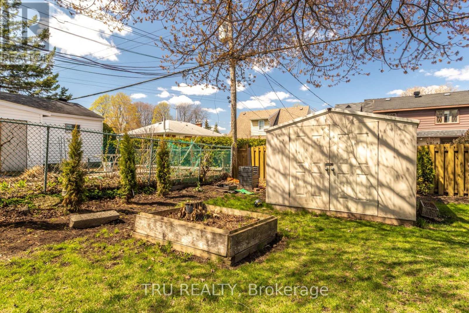 Property at 1415 LAROSE AVENUE image 5