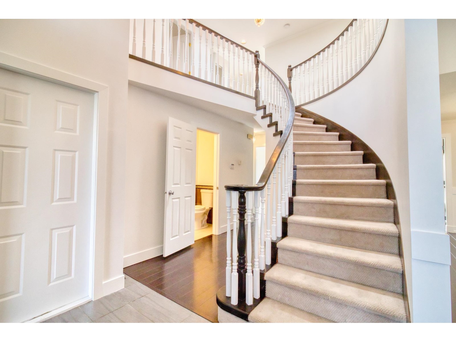Property at 11338 88 AVENUE image 3