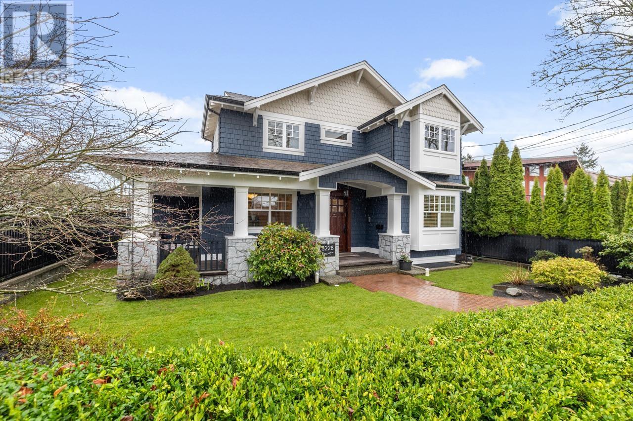 3228 E 45TH AVENUE, vancouver, British Columbia