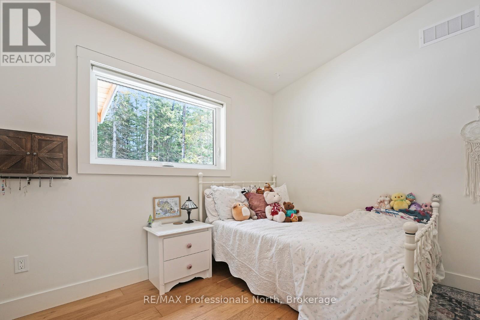 1086 Stothart Creek Road, Dysart Et Al, Ontario  K0M 1S0 - Photo 31 - X12028606