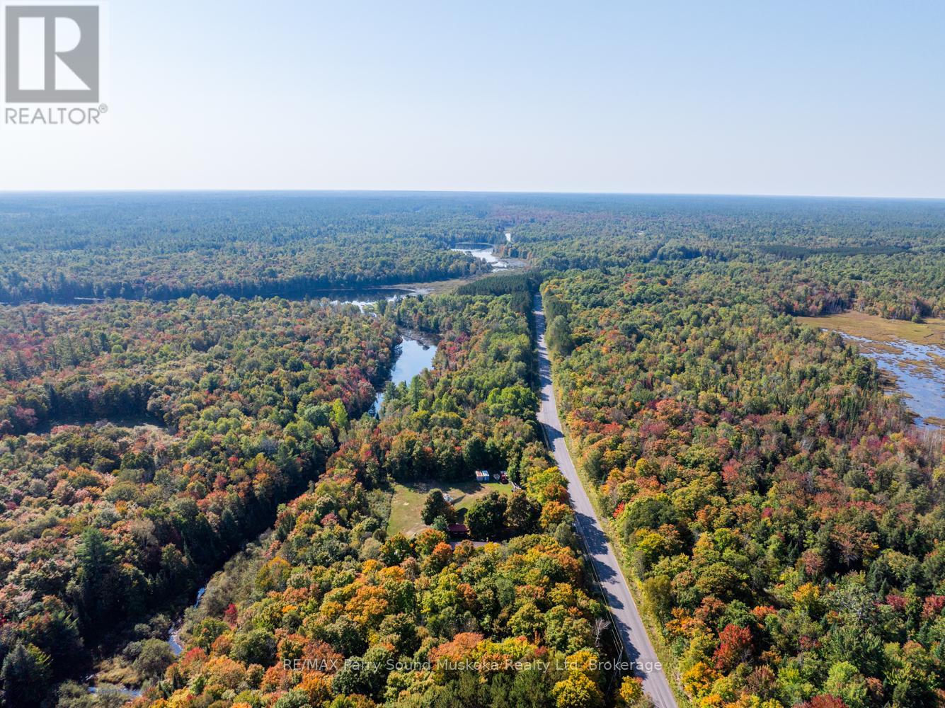 1099 Bunny Trail, Whitestone, Ontario  P0A 1G0 - Photo 4 - X12028733