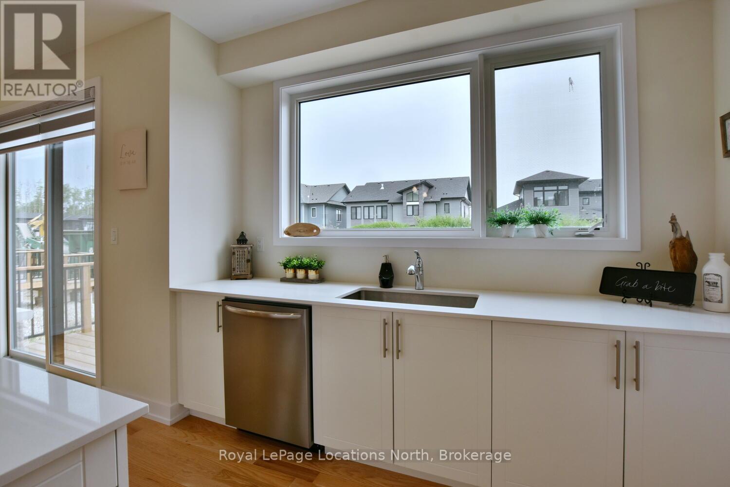 106 Stoneleigh Drive, Blue Mountains, Ontario  L9Y 5J6 - Photo 26 - X12028775