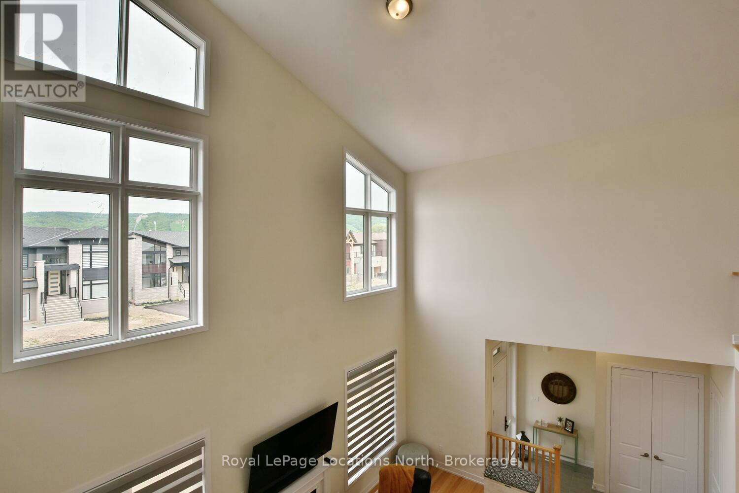 106 Stoneleigh Drive, Blue Mountains, Ontario  L9Y 5J6 - Photo 30 - X12028775