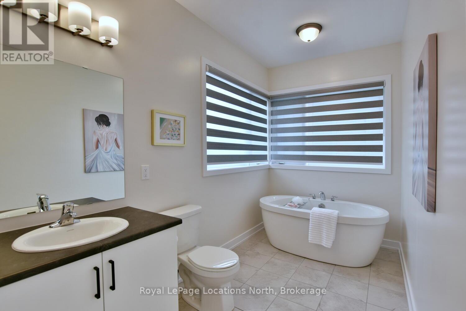 106 Stoneleigh Drive, Blue Mountains, Ontario  L9Y 5J6 - Photo 36 - X12028775