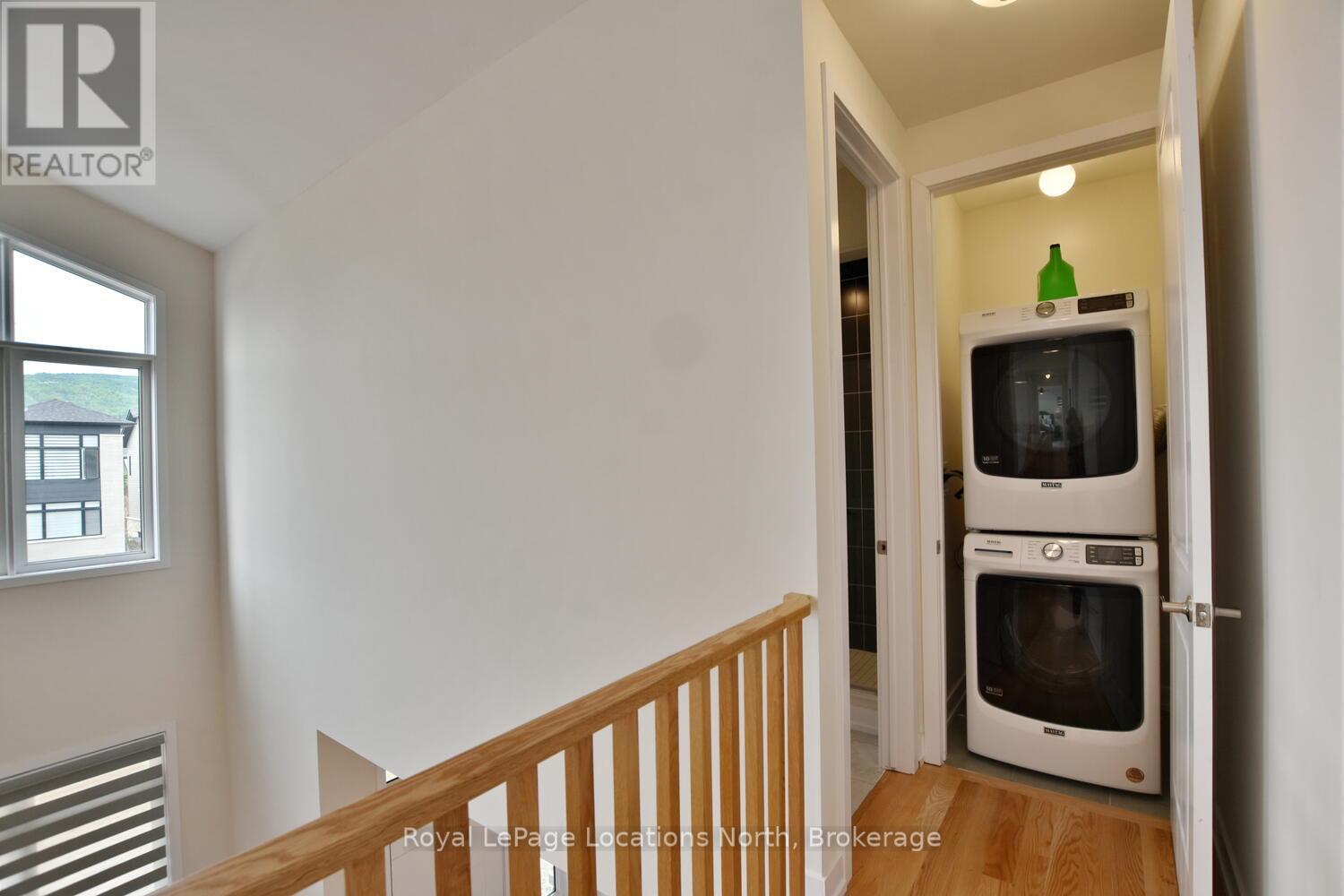 106 Stoneleigh Drive, Blue Mountains, Ontario  L9Y 5J6 - Photo 44 - X12028775