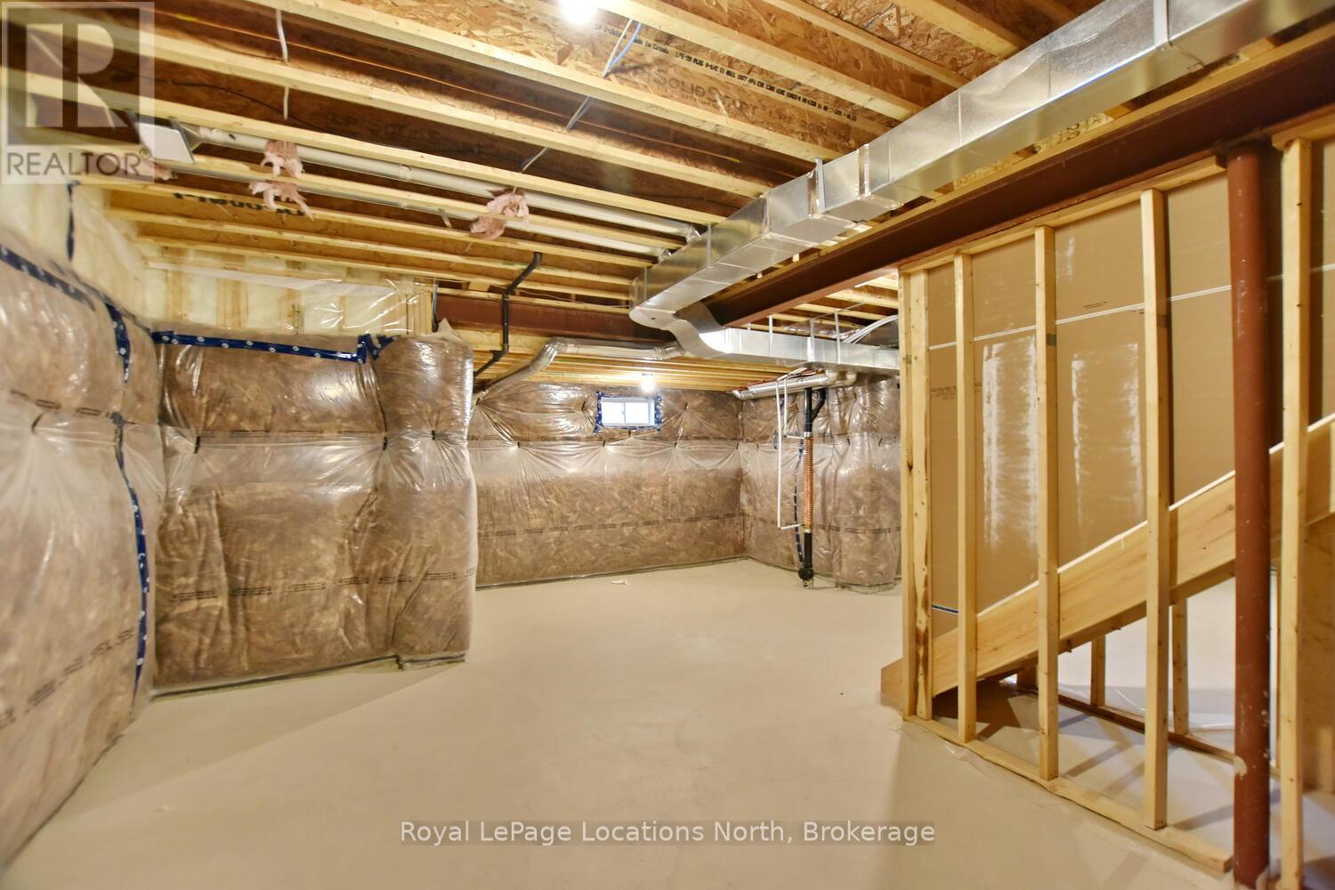106 Stoneleigh Drive, Blue Mountains, Ontario  L9Y 5J6 - Photo 45 - X12028775