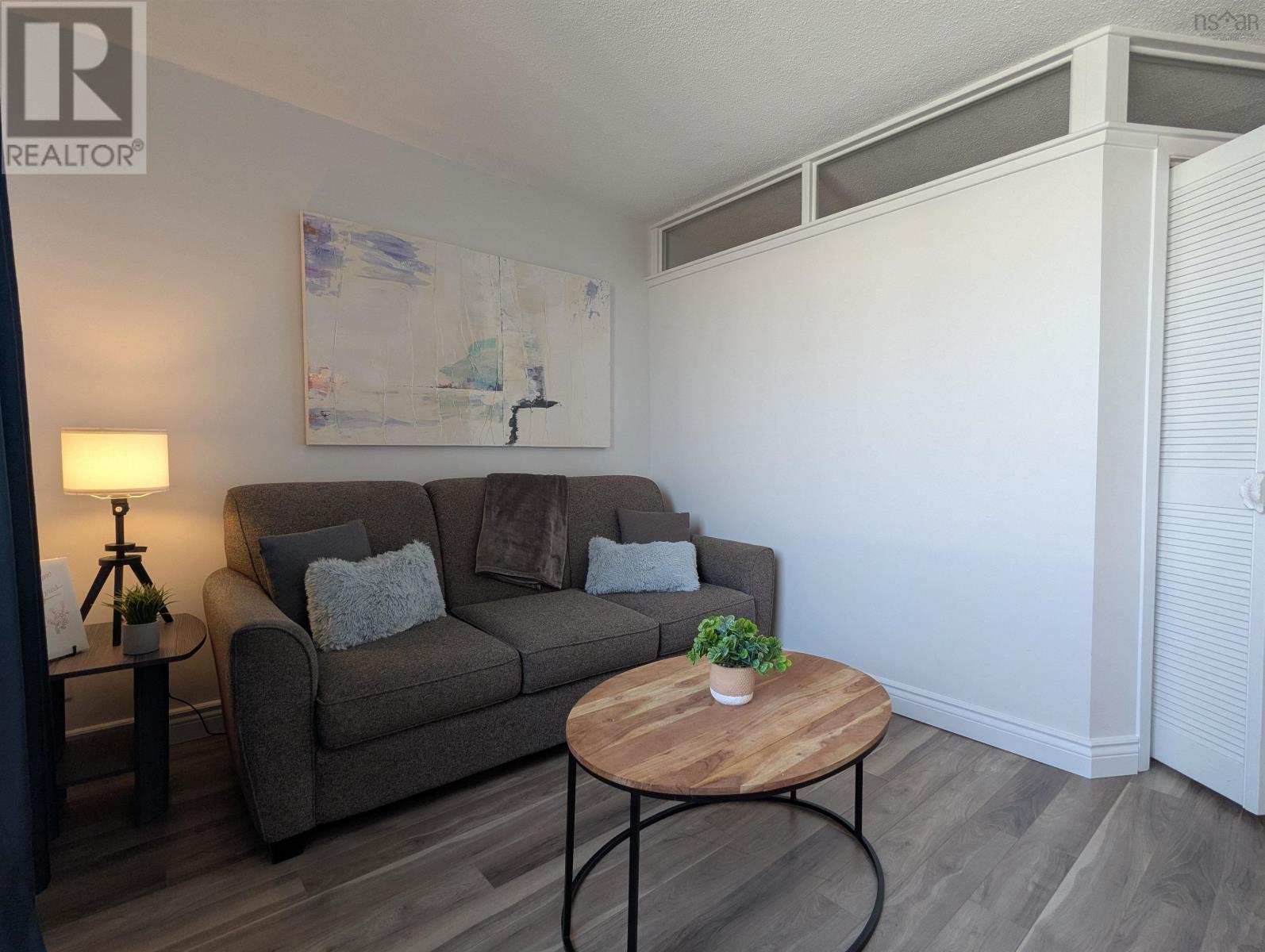 705 5959 Spring Garden Road, Halifax, Nova Scotia  B3H 1Y5 - Photo 4 - 202505280