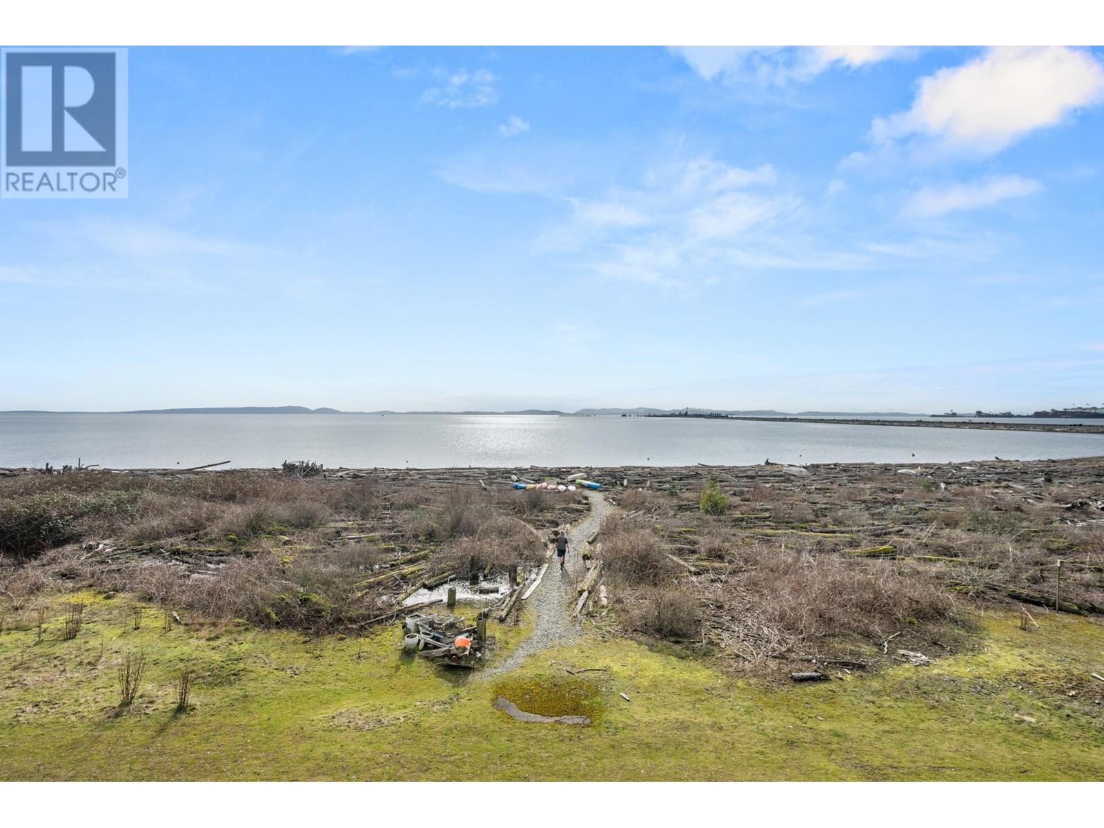 203 1120 Tsatsu Shores Drive, Tsawwassen, British Columbia  V4M 4G3 - Photo 3 - R2976411