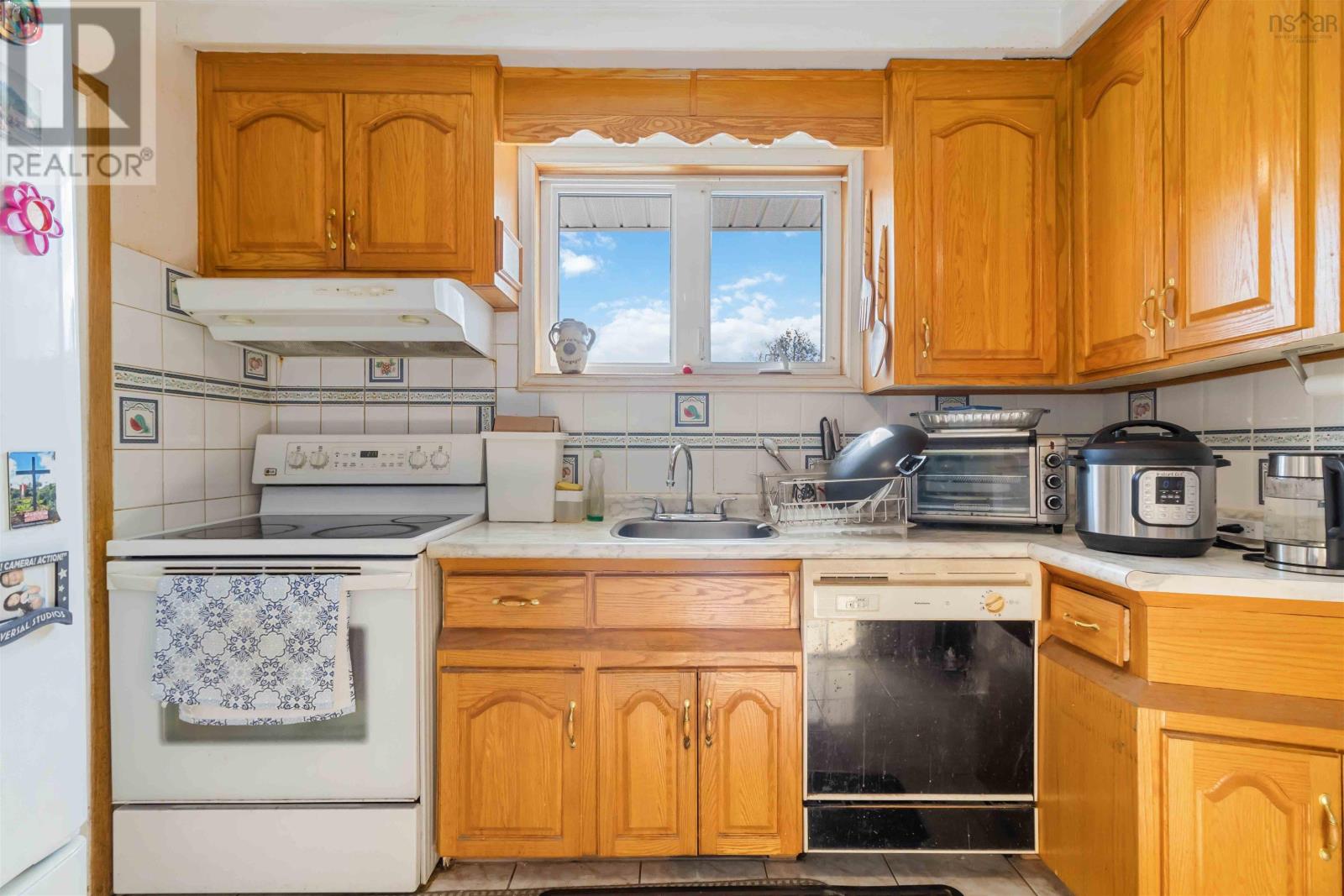 83 Woodland Avenue, Dartmouth, Nova Scotia  B3A 3K4 - Photo 11 - 202505283