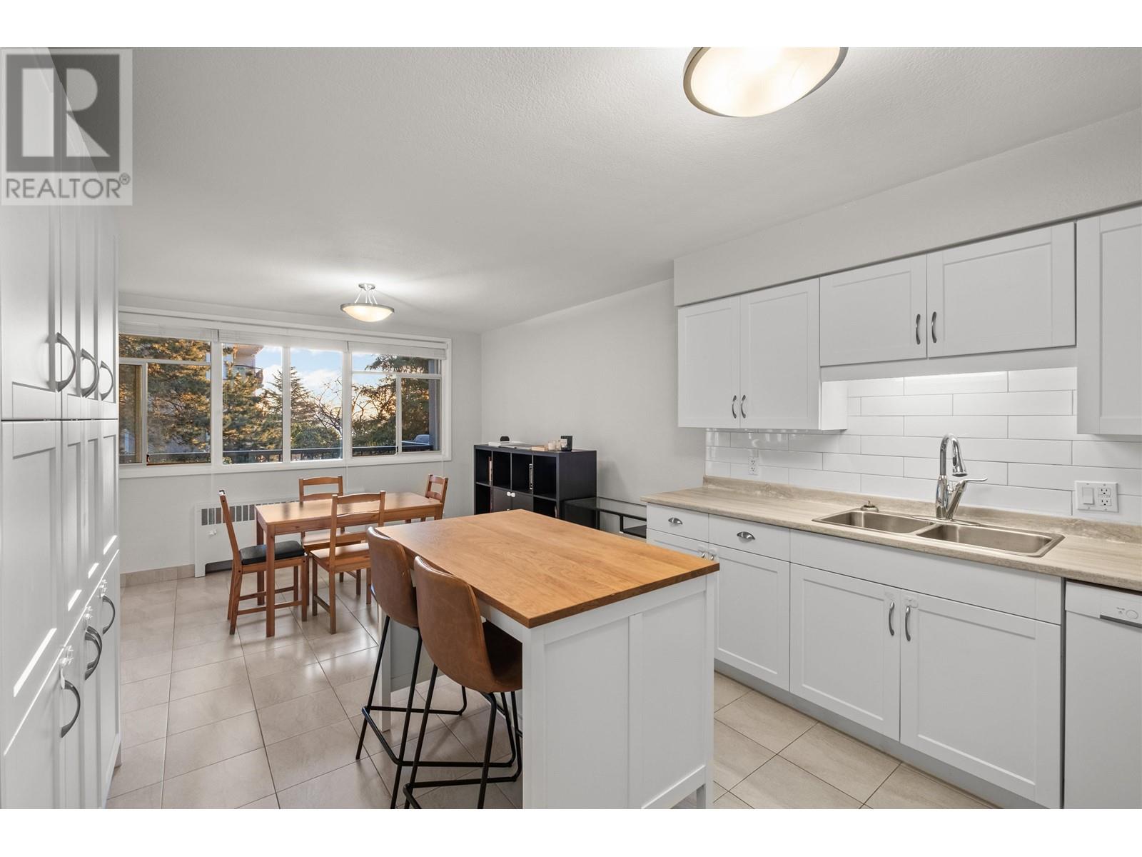 748 Chesterfield Avenue, North Vancouver, British Columbia  V7M 2M6 - Photo 18 - R2979073