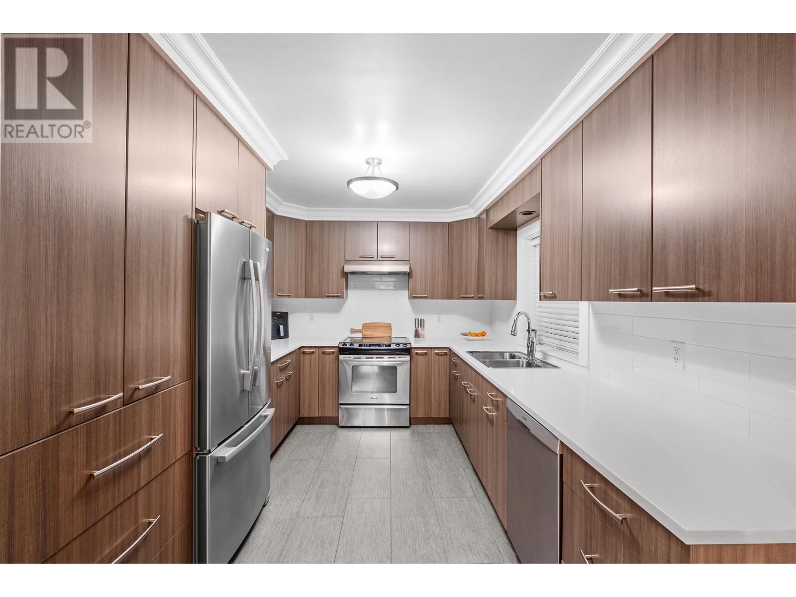 748 Chesterfield Avenue, North Vancouver, British Columbia  V7M 2M6 - Photo 15 - R2979073