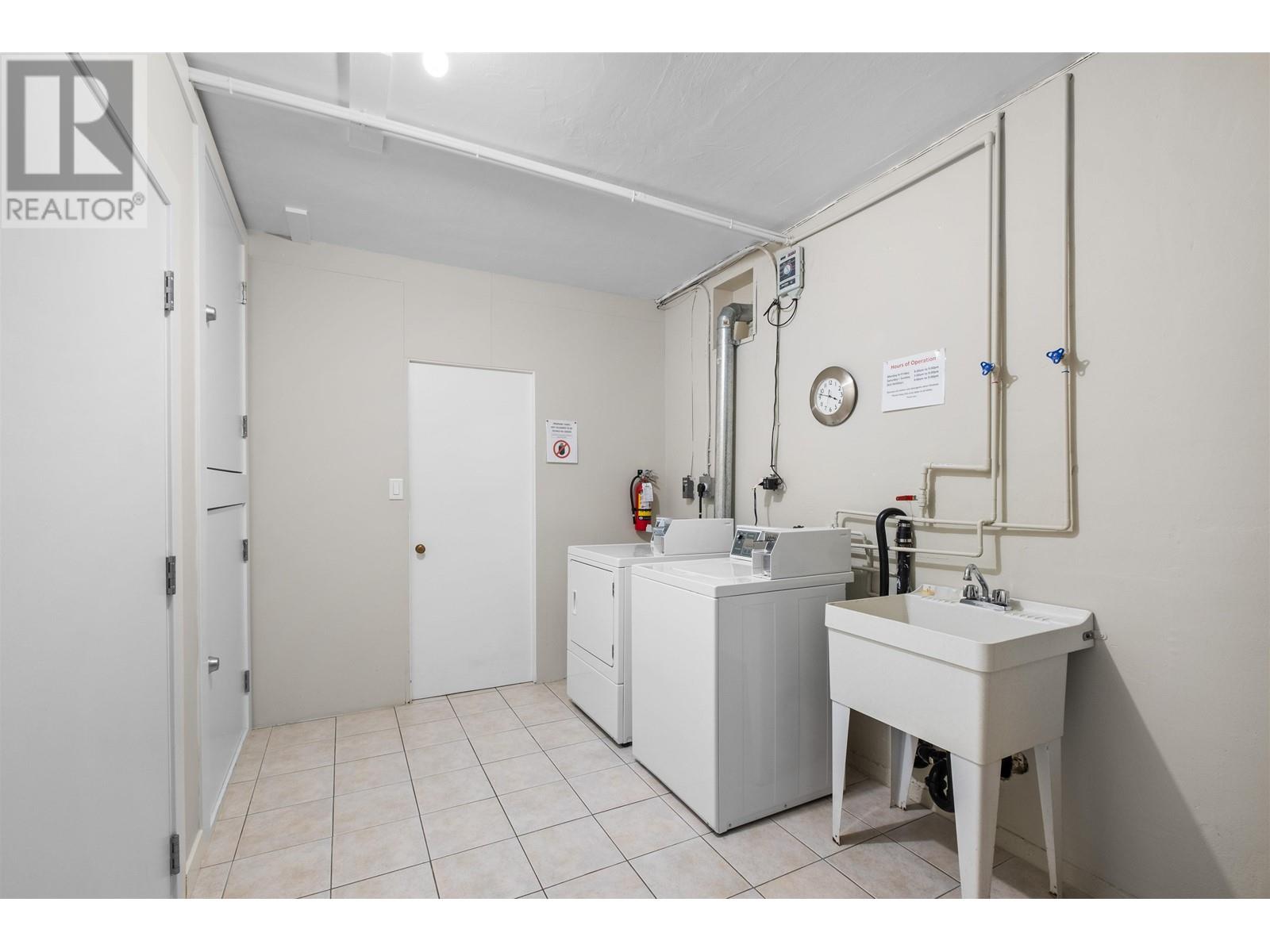 748 Chesterfield Avenue, North Vancouver, British Columbia  V7M 2M6 - Photo 20 - R2979073