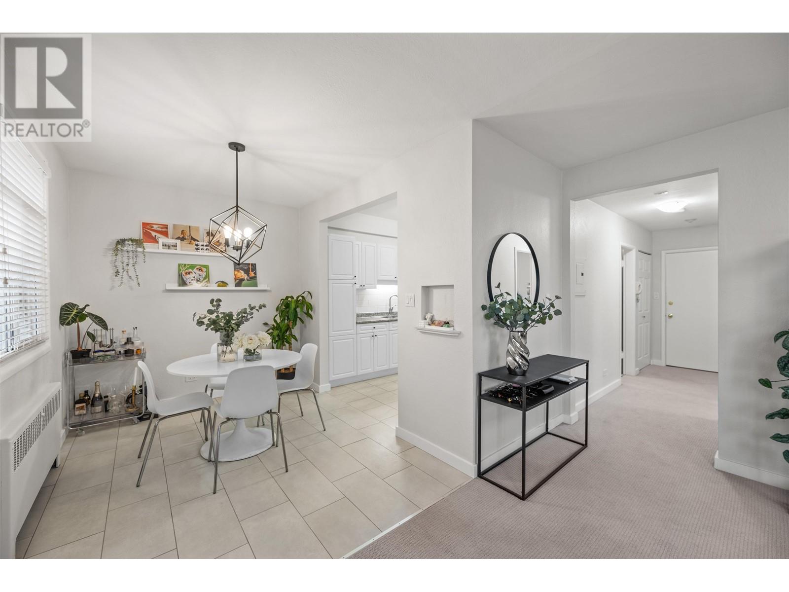 748 Chesterfield Avenue, North Vancouver, British Columbia  V7M 2M6 - Photo 8 - R2979073