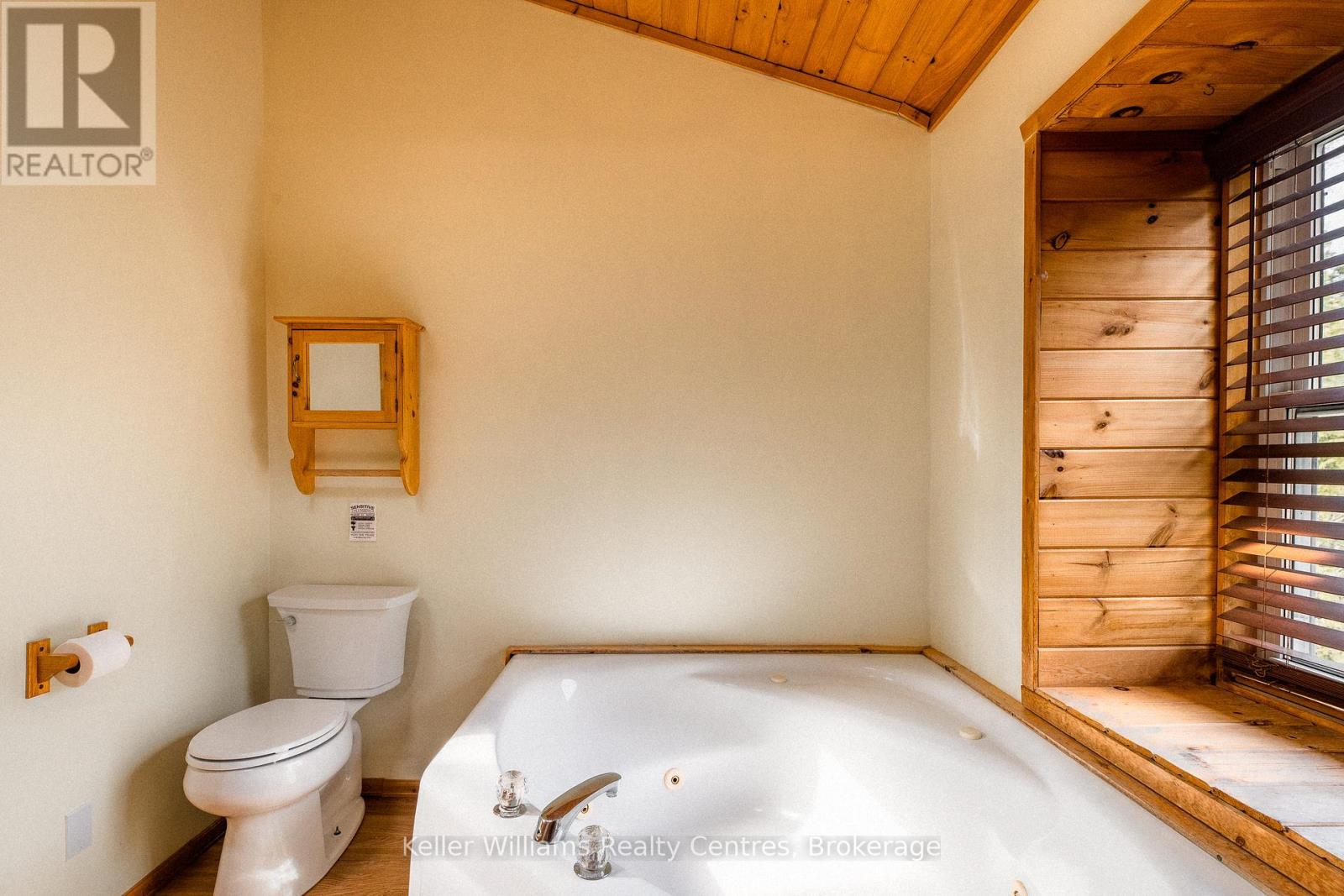 740 Cape Hurd Road, Northern Bruce Peninsula, Ontario  N0H 2R0 - Photo 36 - X12028869