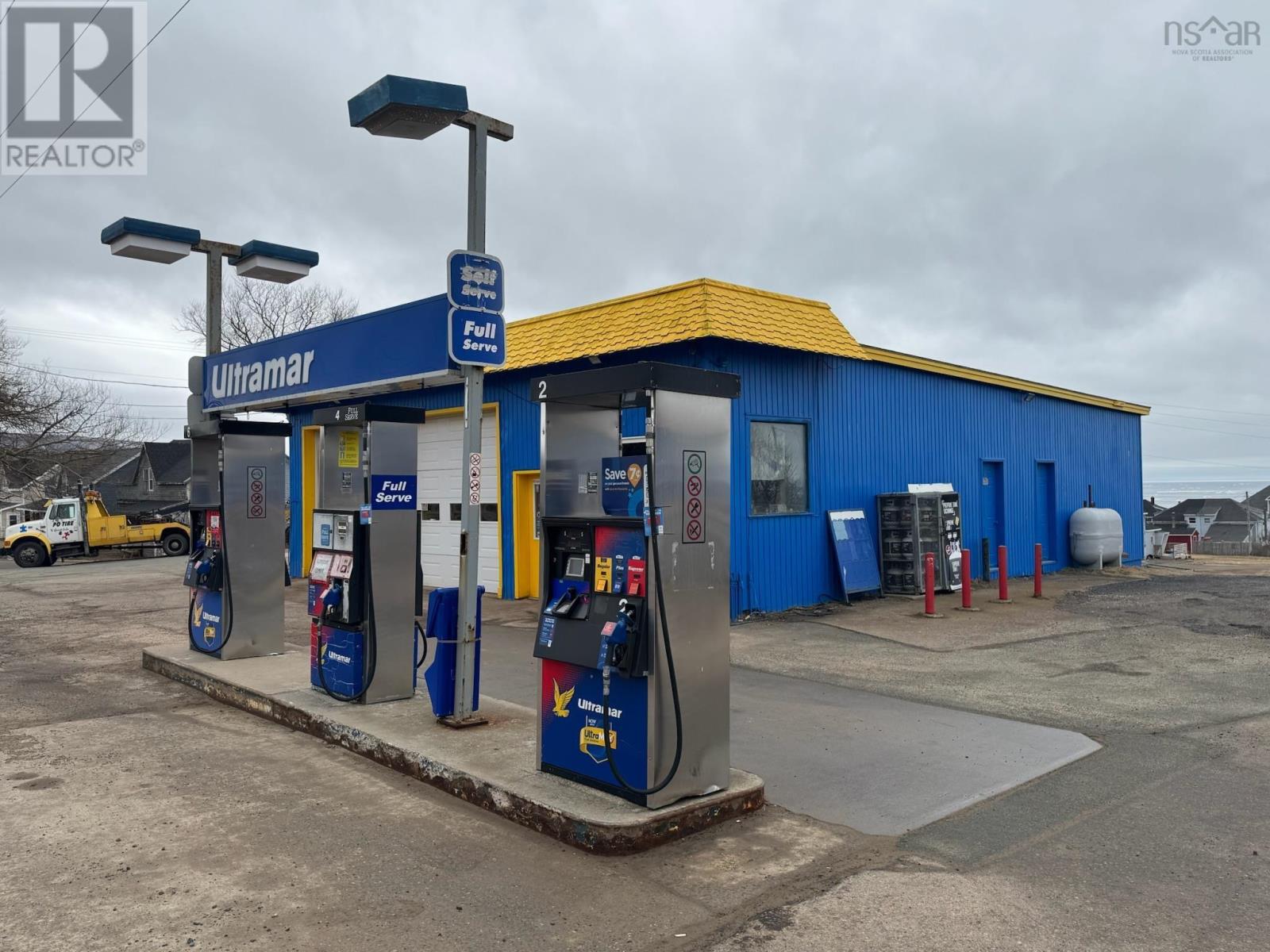 15885 Central Avenue, Inverness, Nova Scotia  B0E 1N0 - Photo 2 - 202505196