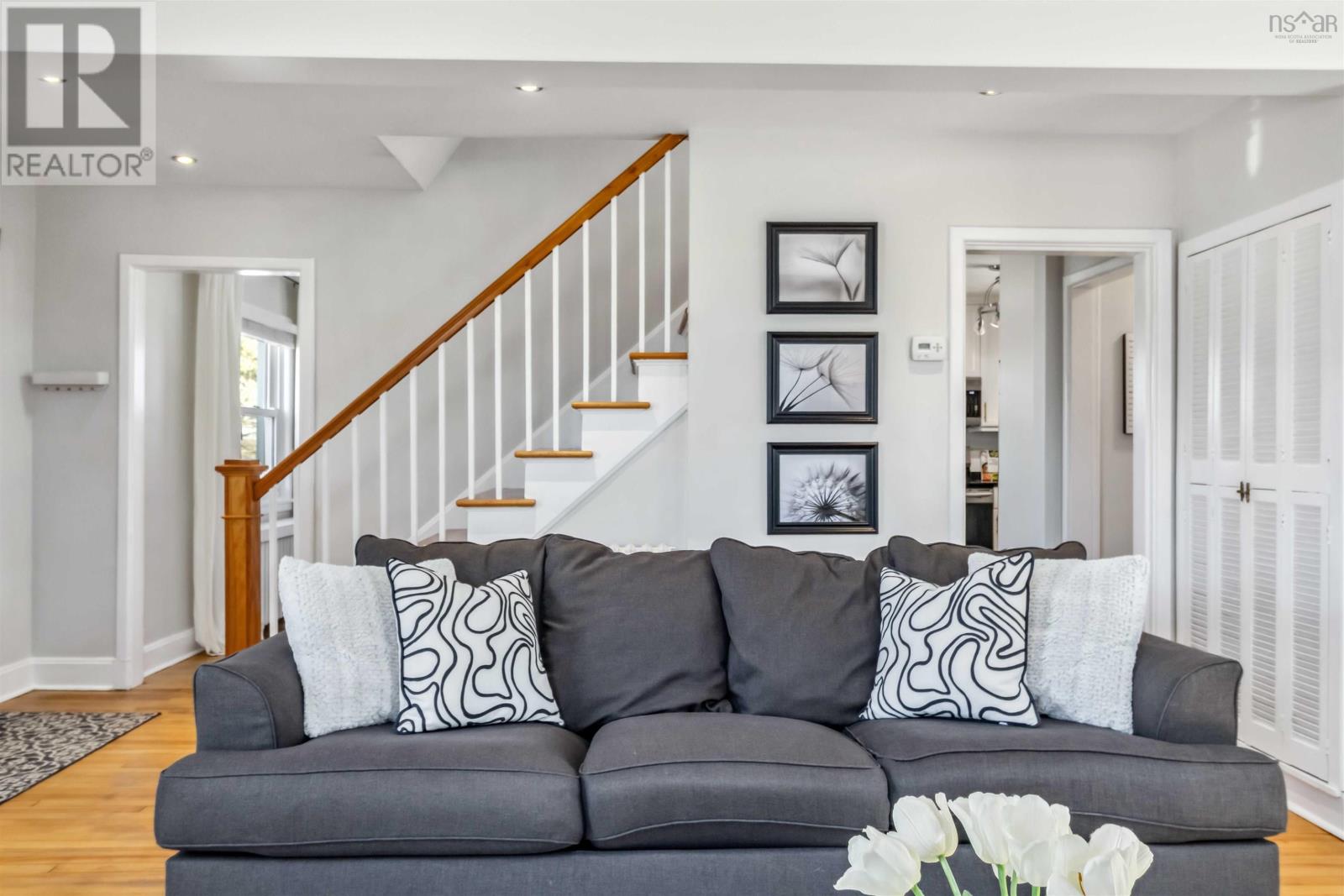 5838 Pine Hill Drive, Halifax, Nova Scotia  B3H 1E5 - Photo 10 - 202505284