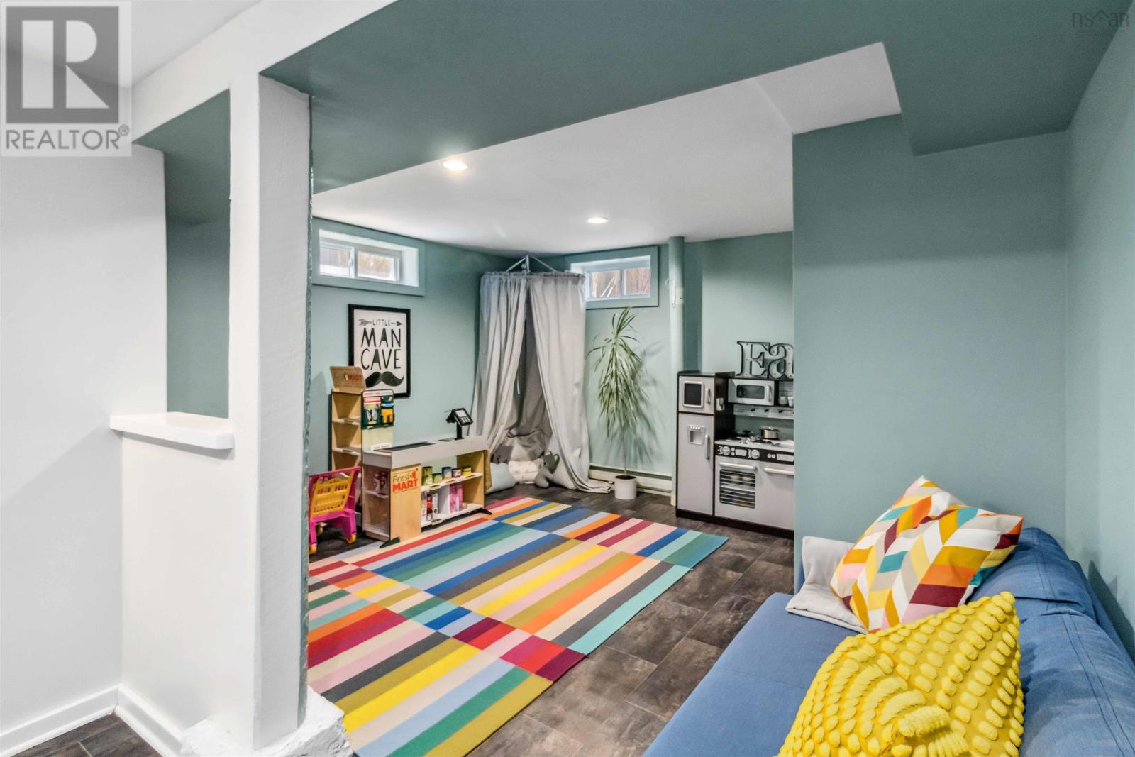 5838 Pine Hill Drive, Halifax, Nova Scotia  B3H 1E5 - Photo 29 - 202505284