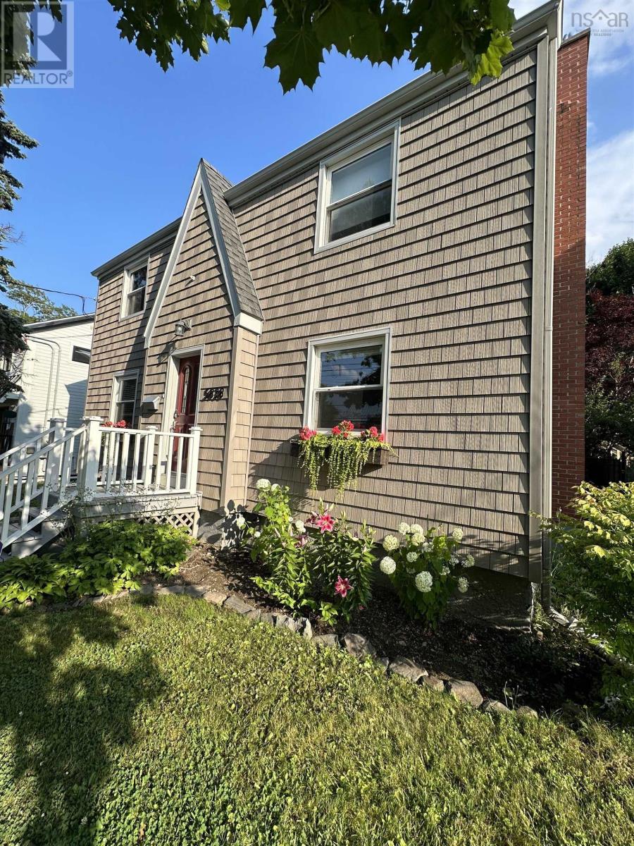 5838 Pine Hill Drive, Halifax, Nova Scotia  B3H 1E5 - Photo 32 - 202505284