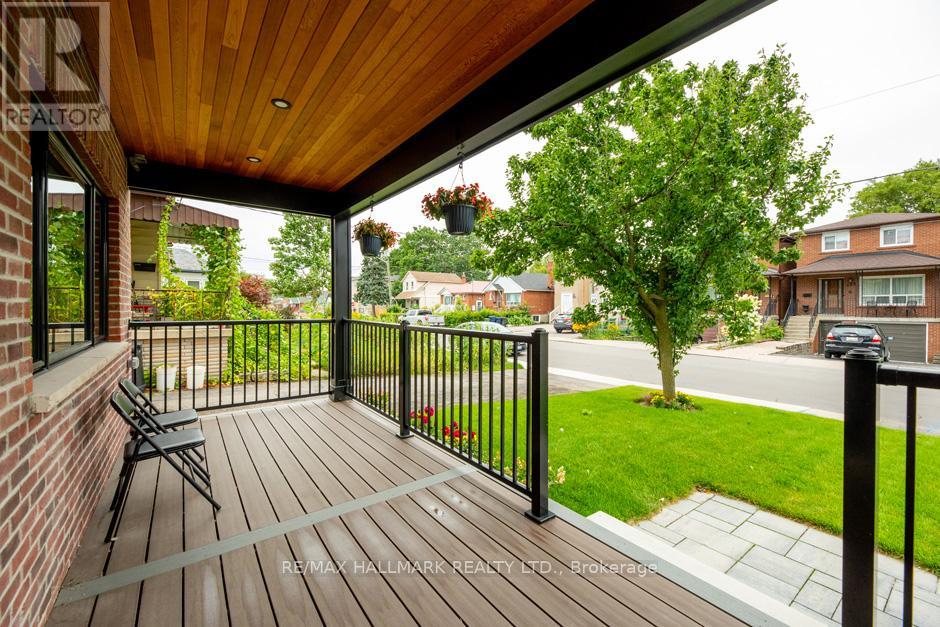 Property at 125 LEYTON AVENUE image 2