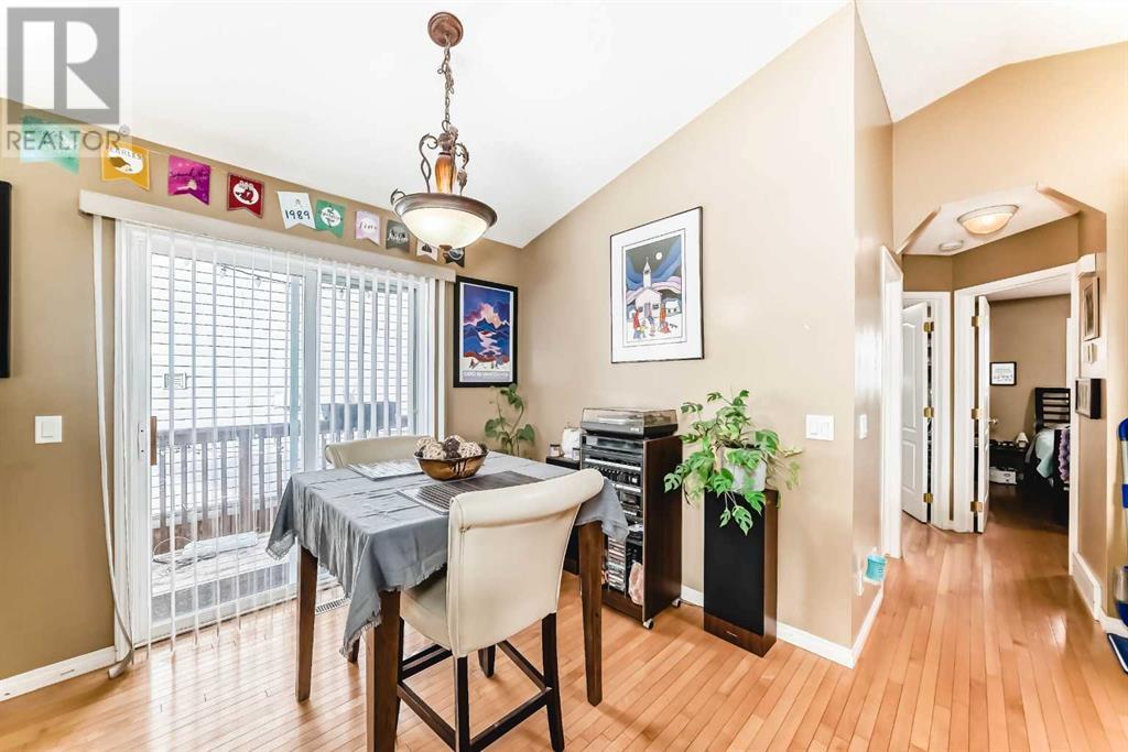 75 Mt Apex Crescent Se, Calgary, Alberta  T2Z 2V3 - Photo 11 - A2201122
