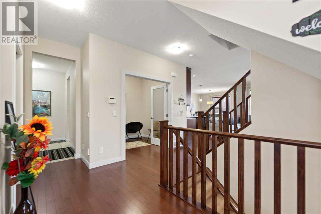 Property at 194 Redstone Park NE image 4