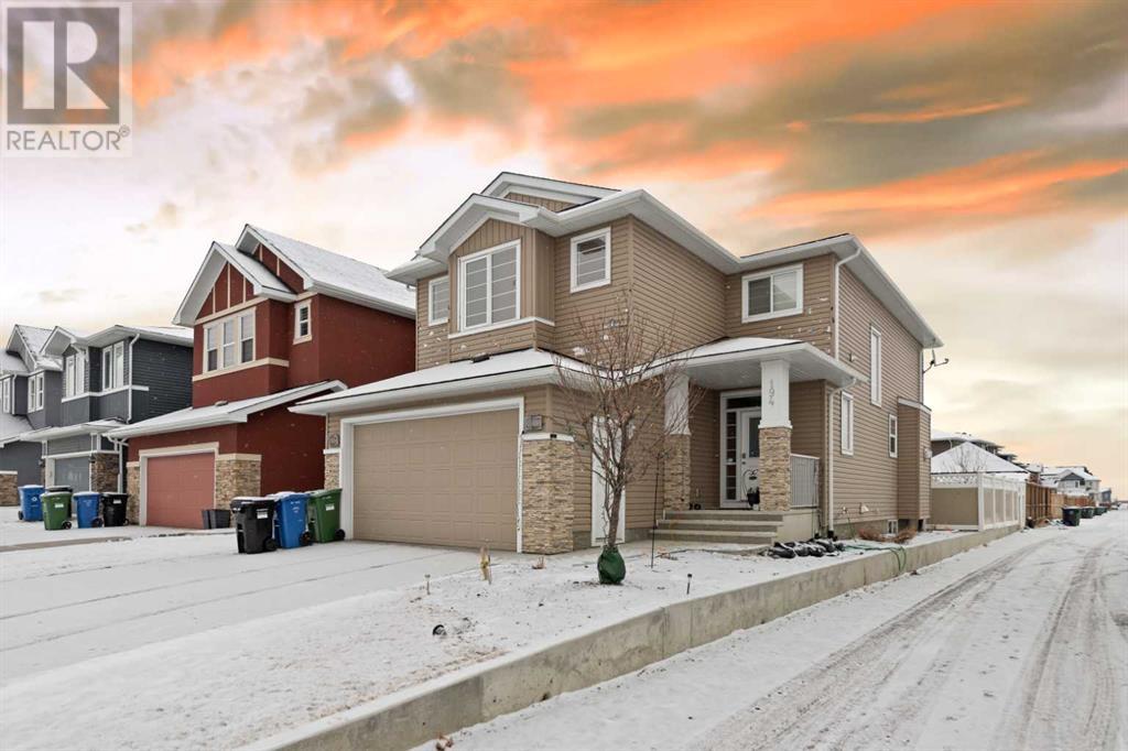 Property at 194 Redstone Park NE image 1