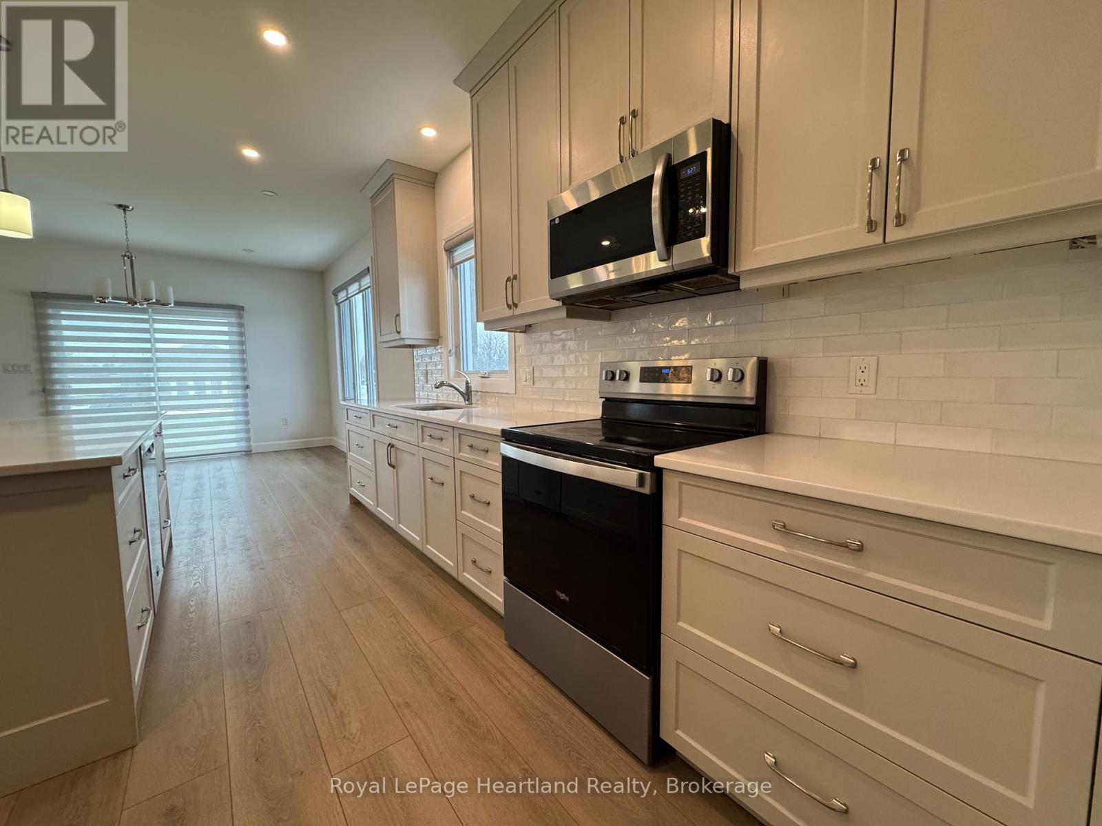 432 Coast Drive, Goderich, Ontario  N7A 4M6 - Photo 6 - X11889549