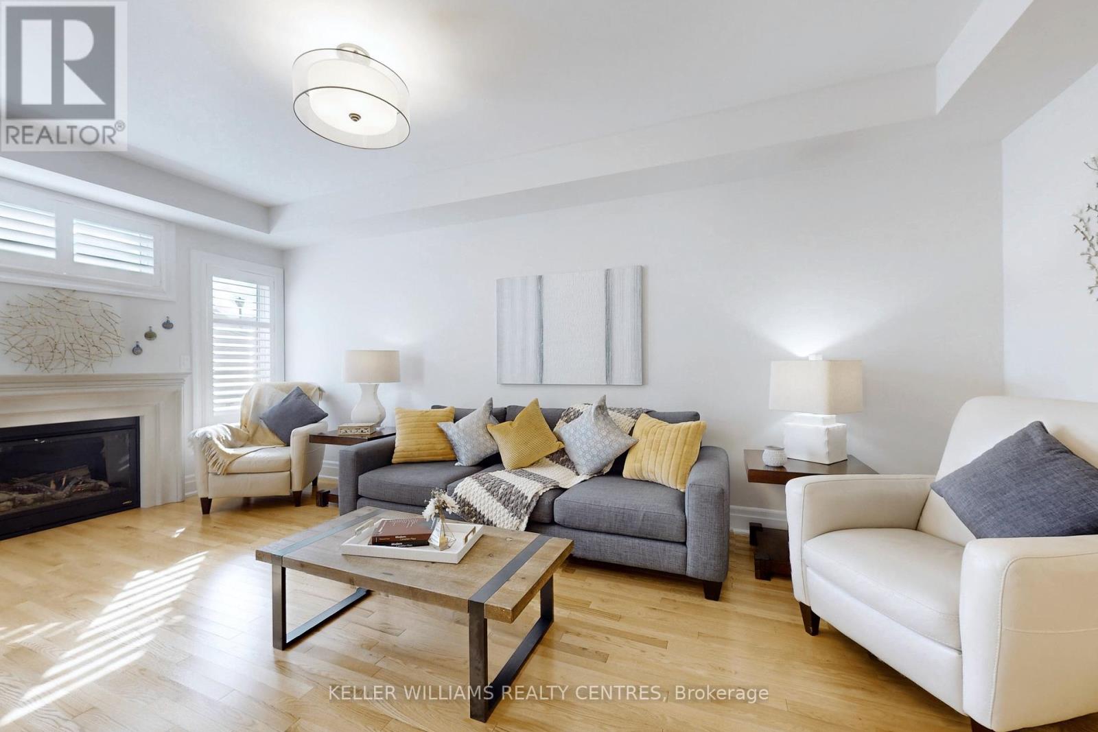 Property at 247 PARADELLE DRIVE image 3