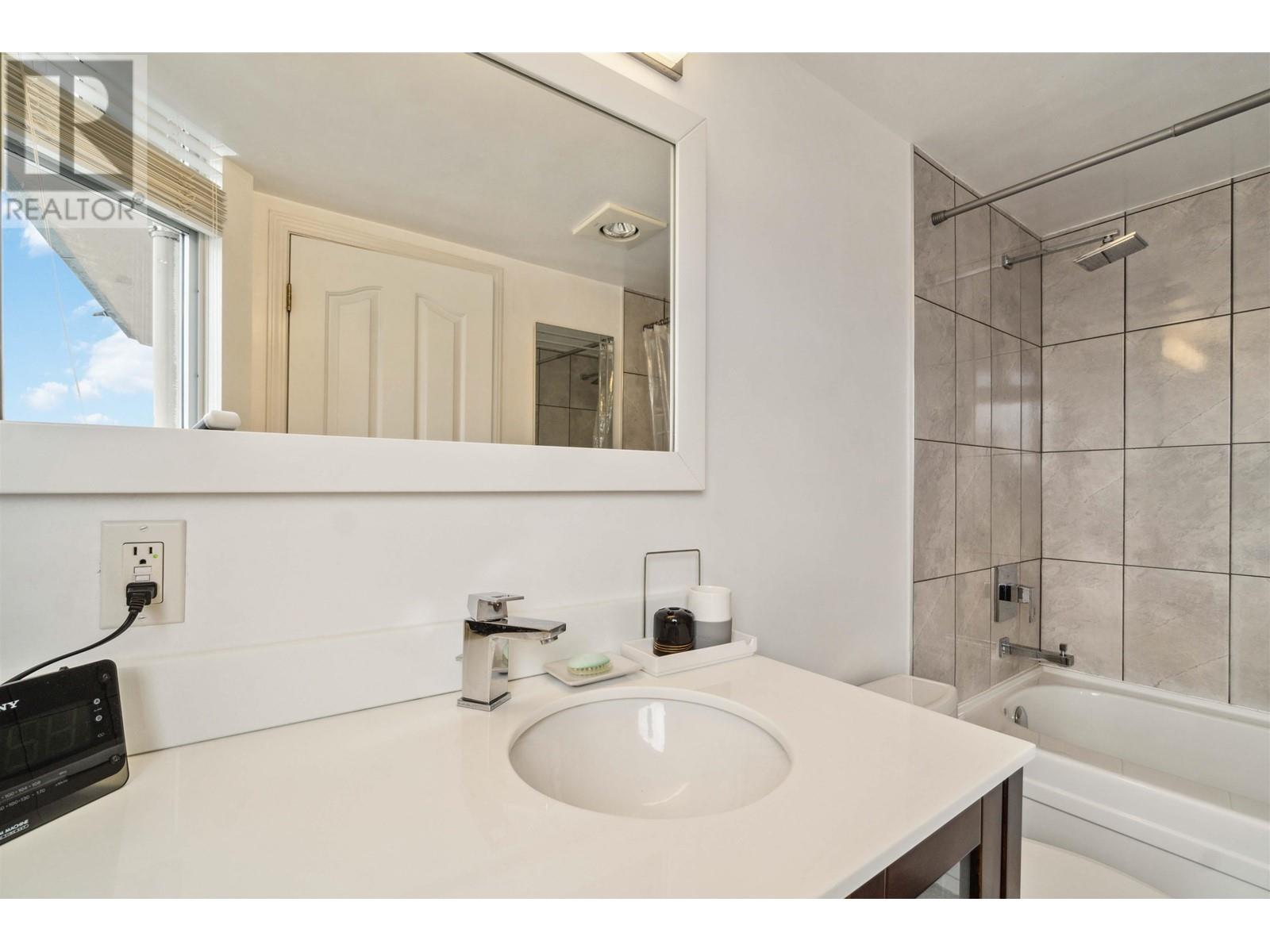 1903 1245 Quayside Drive, New Westminster, British Columbia  V3M 6J6 - Photo 26 - R2978759