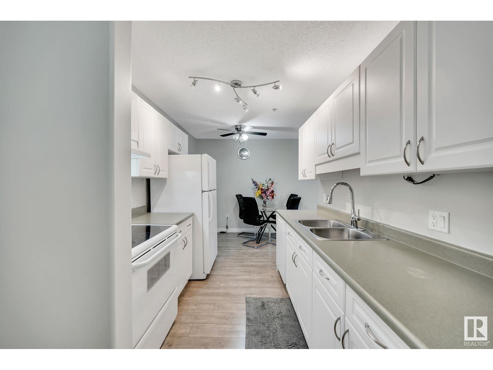 Property at #403 11446 40 AV NW image 4