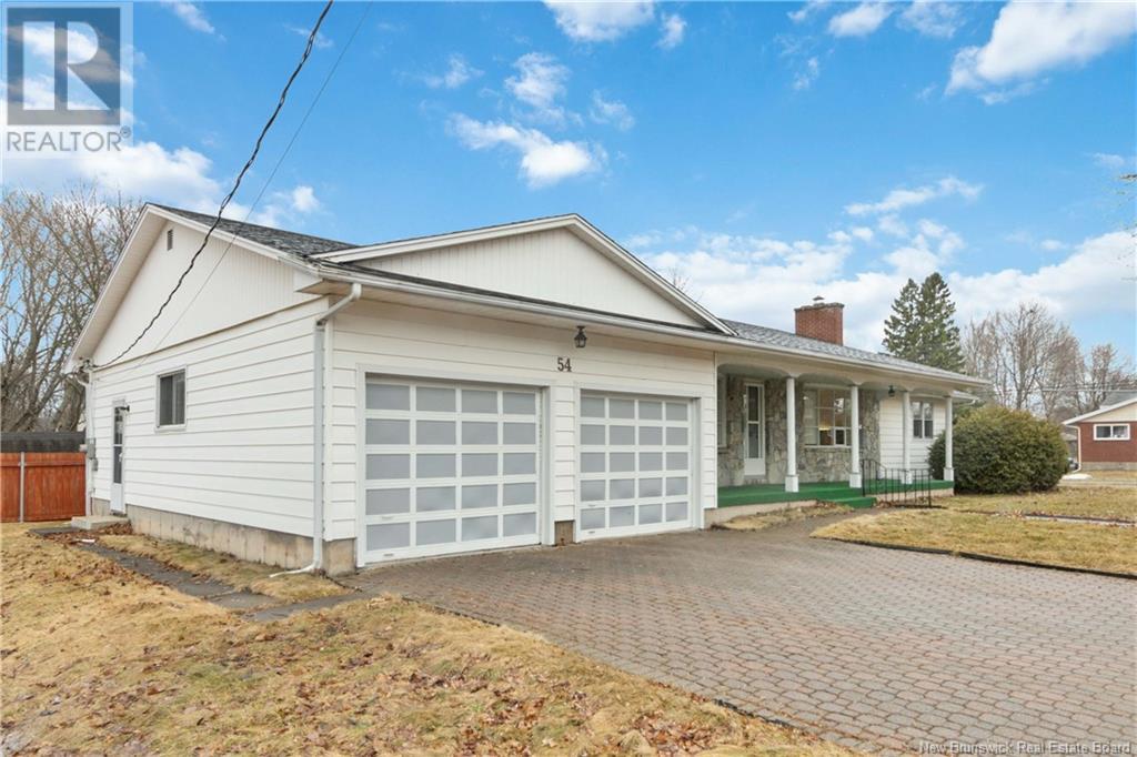 54 Bessborough Avenue, Moncton, New Brunswick  E1E 4A2 - Photo 4 - NB114373