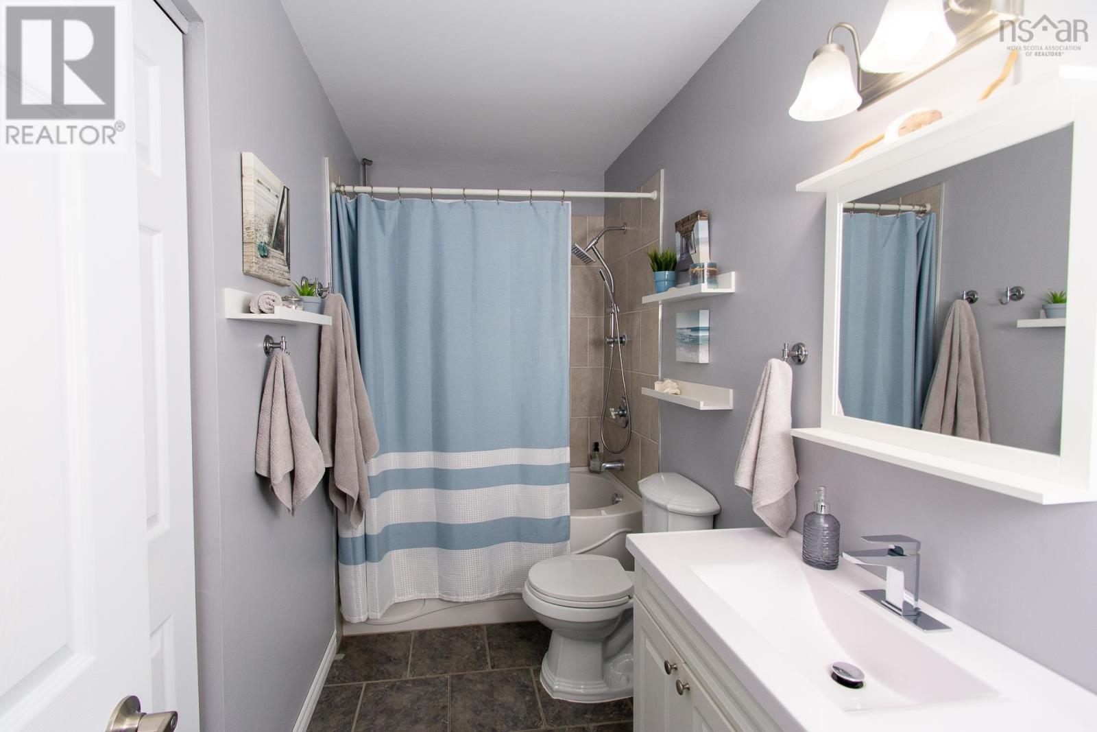 75 Union Street, Bedford, Nova Scotia  B4A 2B6 - Photo 20 - 202505286