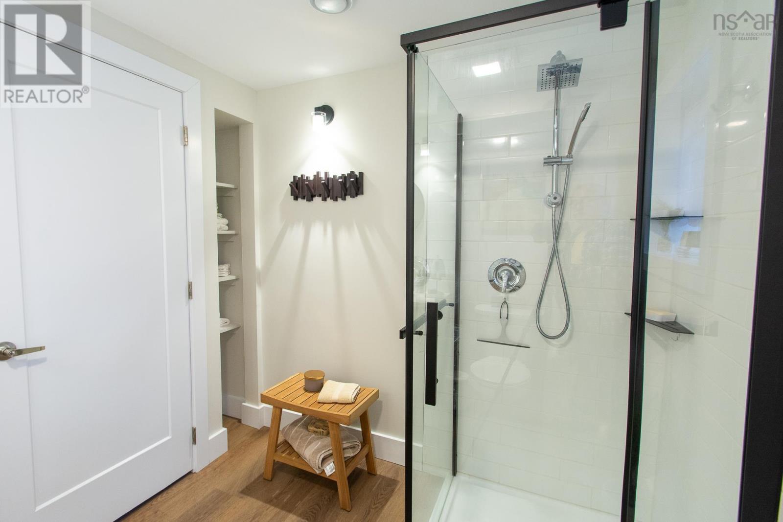 75 Union Street, Bedford, Nova Scotia  B4A 2B6 - Photo 33 - 202505286